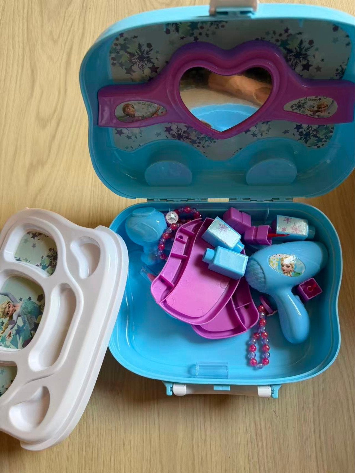 Frozen Make-up Koffer met Accessoires, Ophalen of Verzenden, Gebruikt, Meisje