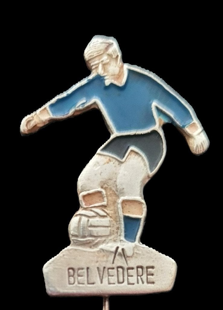 Belvedere voetbalspeler speld, Verzenden, Nieuw, Sport, Speldje of Pin
