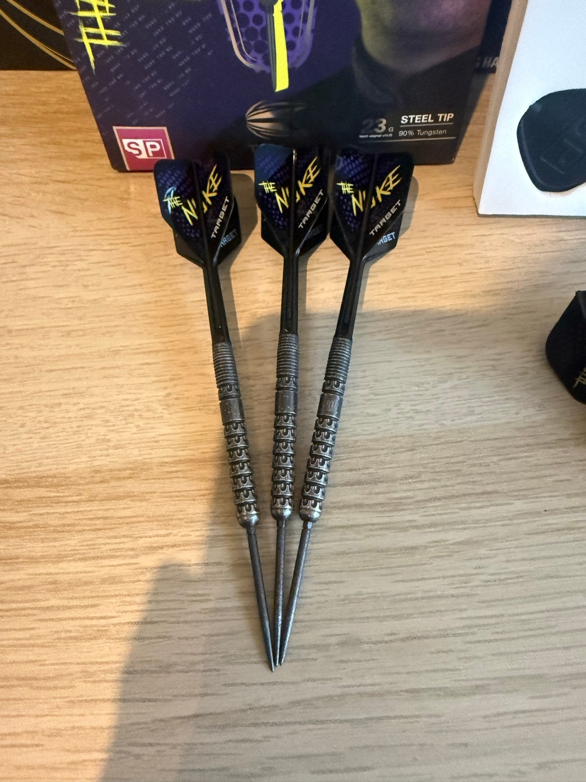 Target The Nuke Darts - 23g Steel Tip, Ophalen of Verzenden, Gebruikt, Pijlen