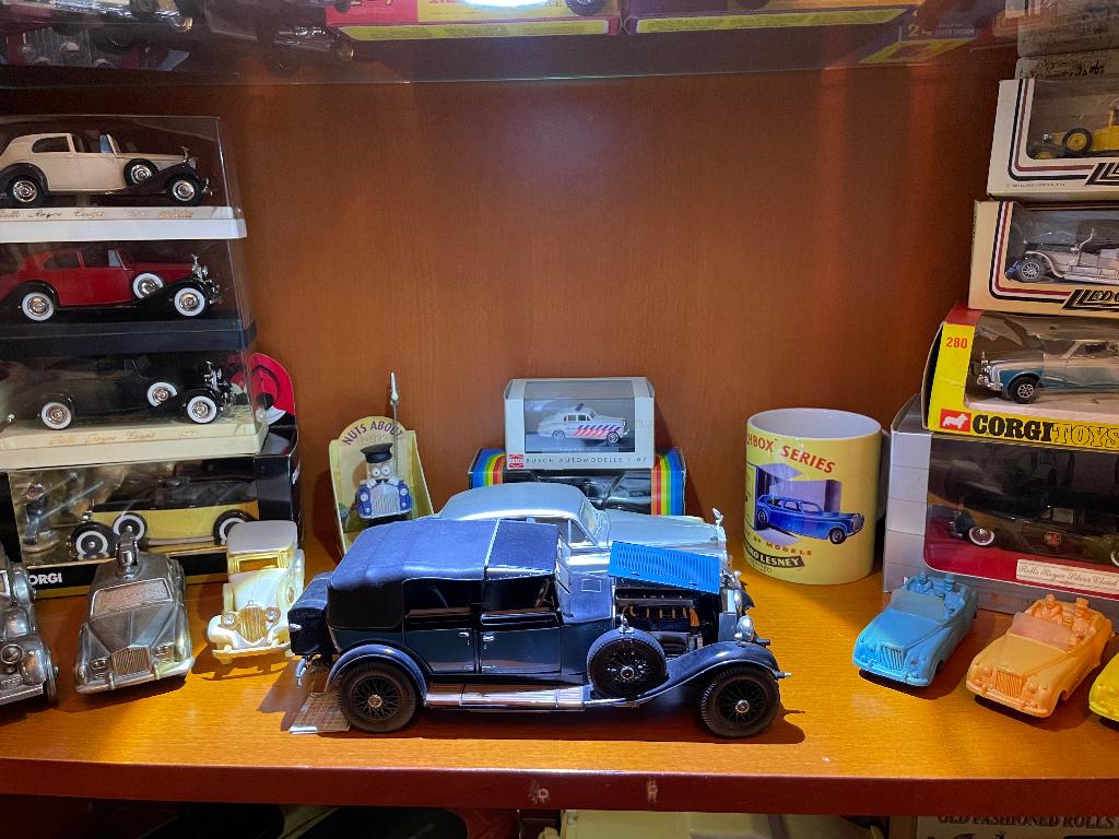 Rolls Royce verzameling, Hobby en Vrije tijd, Modelauto's | Overige schalen, Ophalen of Verzenden, Zo goed als nieuw, Auto