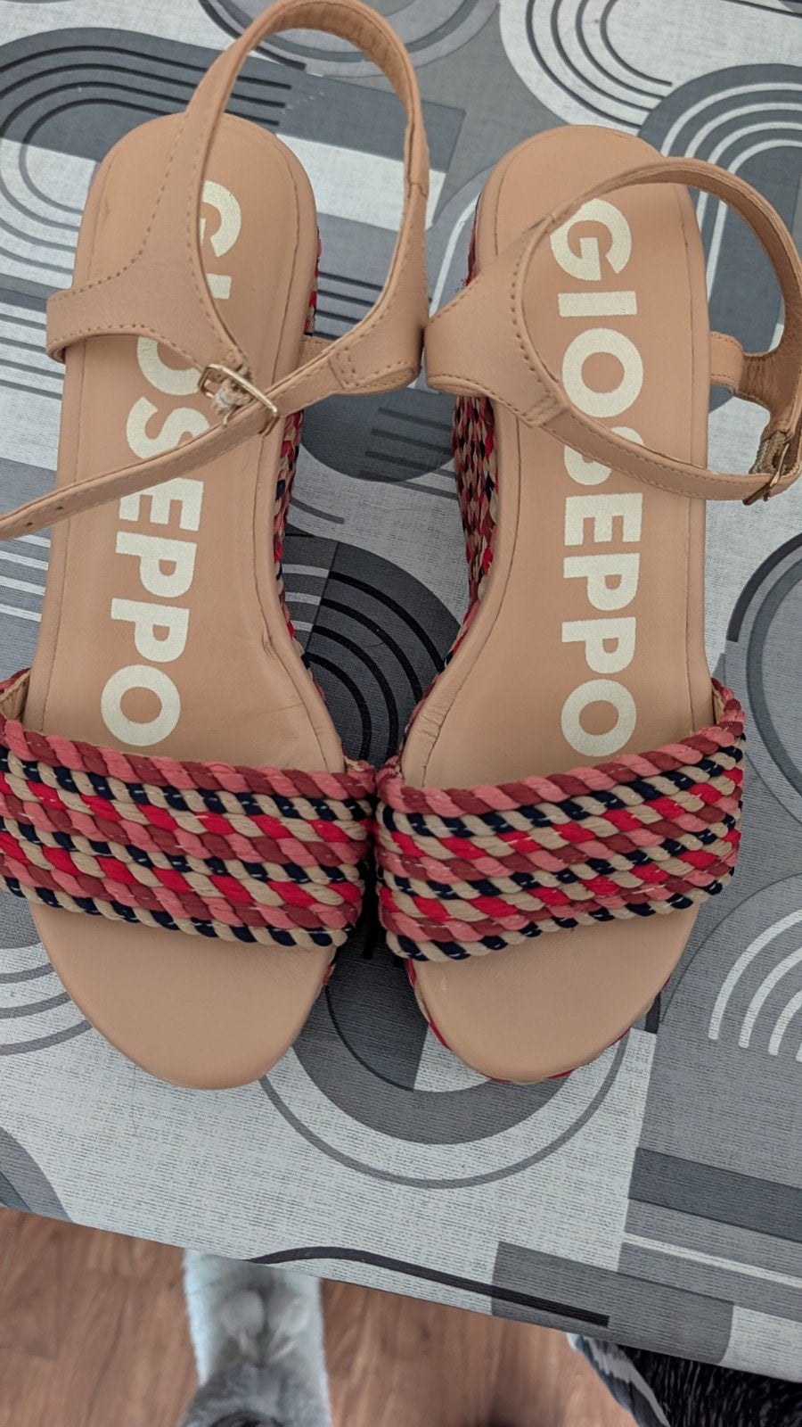 Gioseppo Sandalen met sleehak - Maat 38, Gioseppo, Overige kleuren, Zo goed als nieuw, Sandalen of Muiltjes