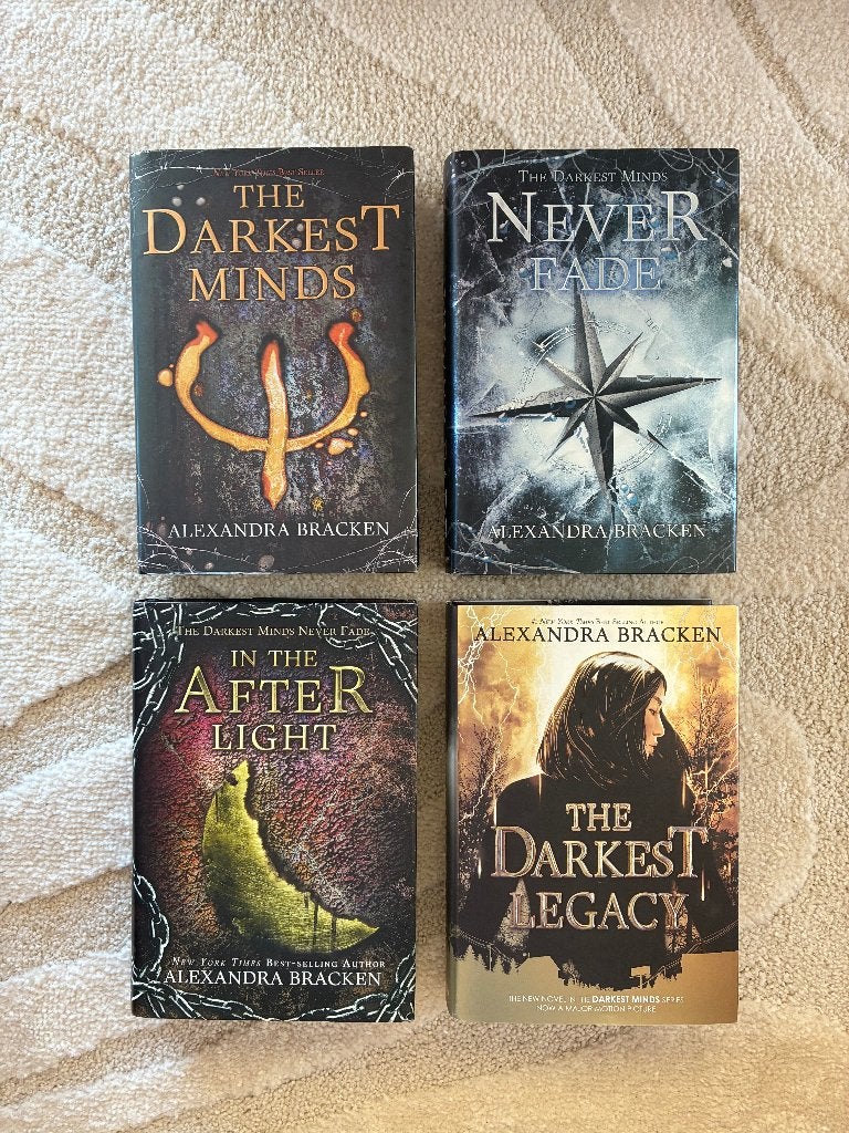 The Darkest Minds serie - Alexandra Bracken (engels), Ophalen of Verzenden, Zo goed als nieuw, Alexandra Bracken