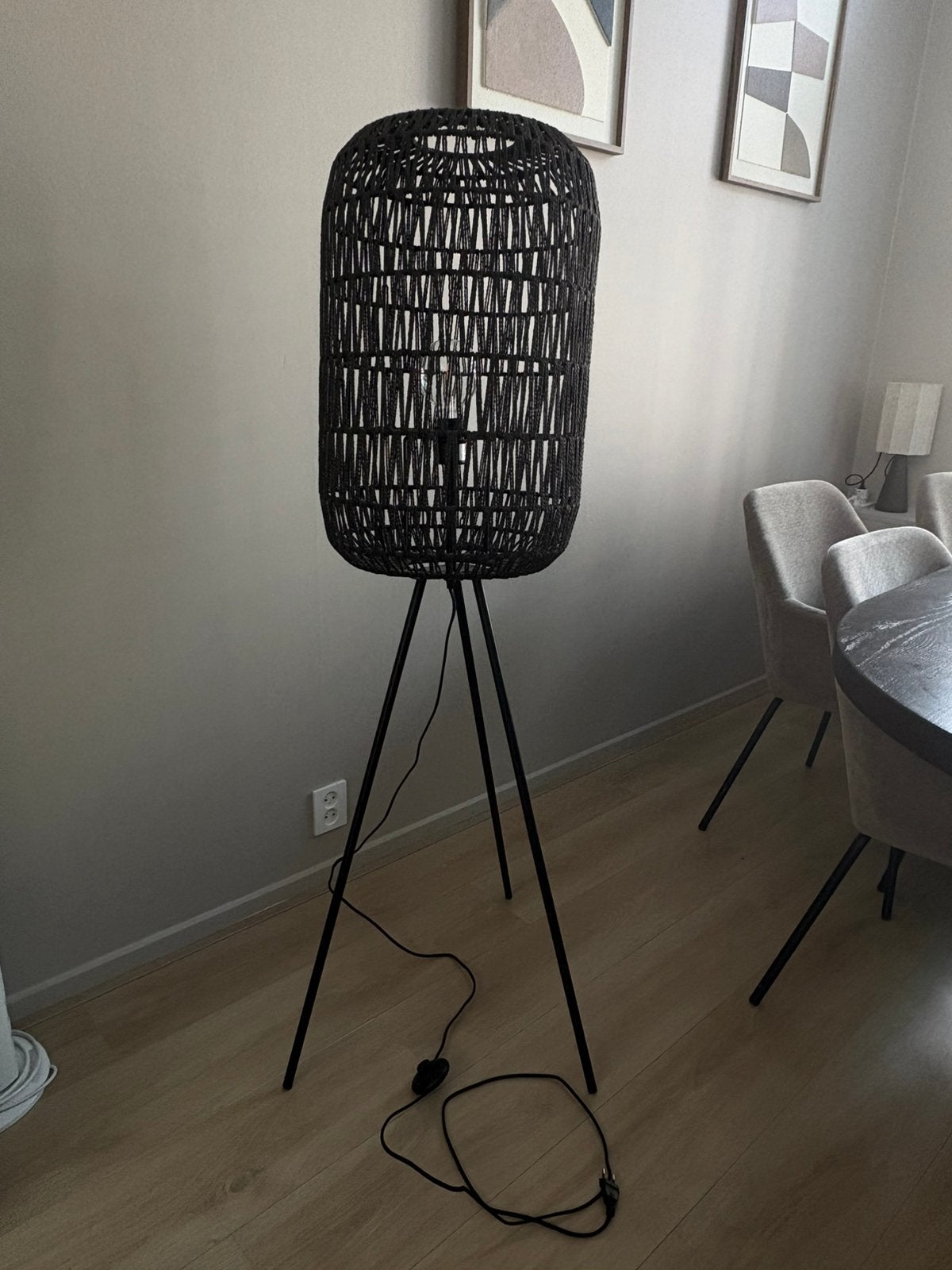 Rotan vloerlamp, Huis en Inrichting, Lampen | Vloerlampen, Ophalen, Zo goed als nieuw, 150 tot 200 cm