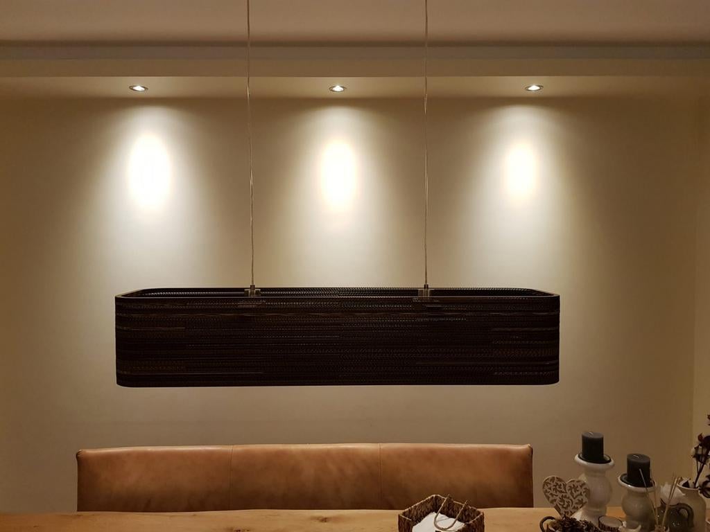 Moderne hanglamp van karton- merk Relight., Huis en Inrichting, Overige materialen, 50 tot 75 cm, Ophalen of Verzenden, Zo goed als nieuw