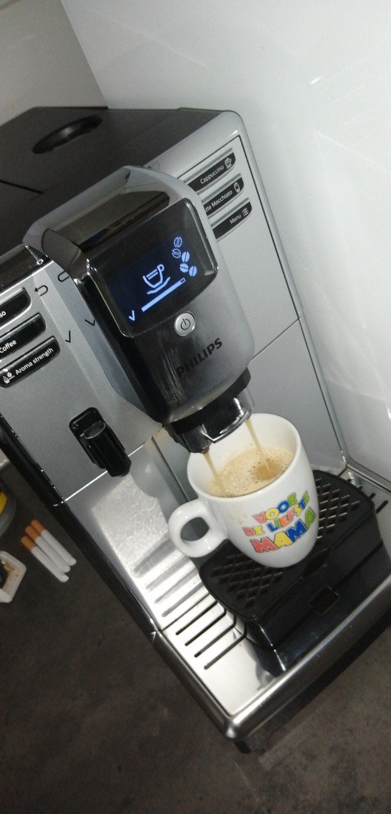 volautomatische espressomachine, Afneembaar waterreservoir, Gebruikt, Espresso apparaat, 4 tot 10 kopjes