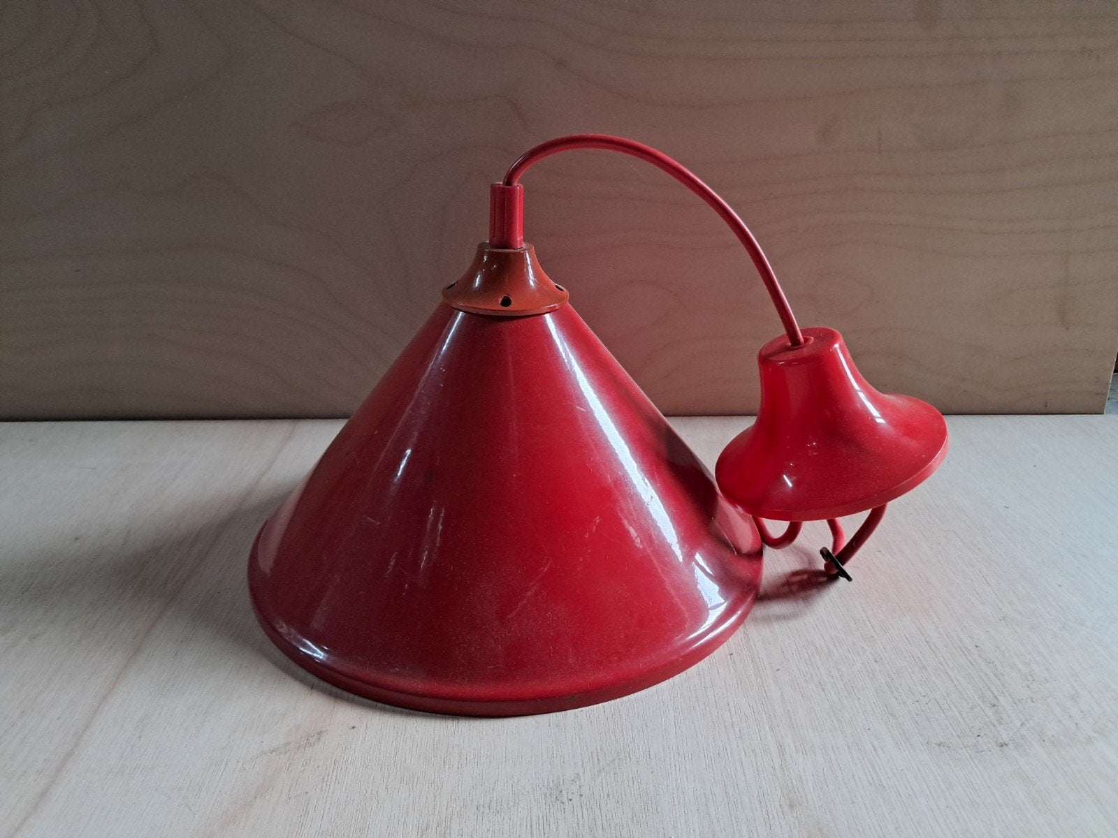 Vintage metalen hanglamp - Rood, Huis en Inrichting, Gebruikt, Metaal, E27 (groot), Vintage, Retro