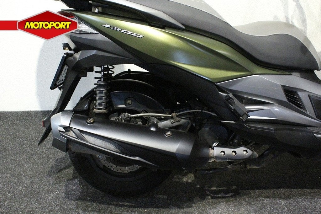 Kawasaki J300 ABS, Scooter, Bedrijf