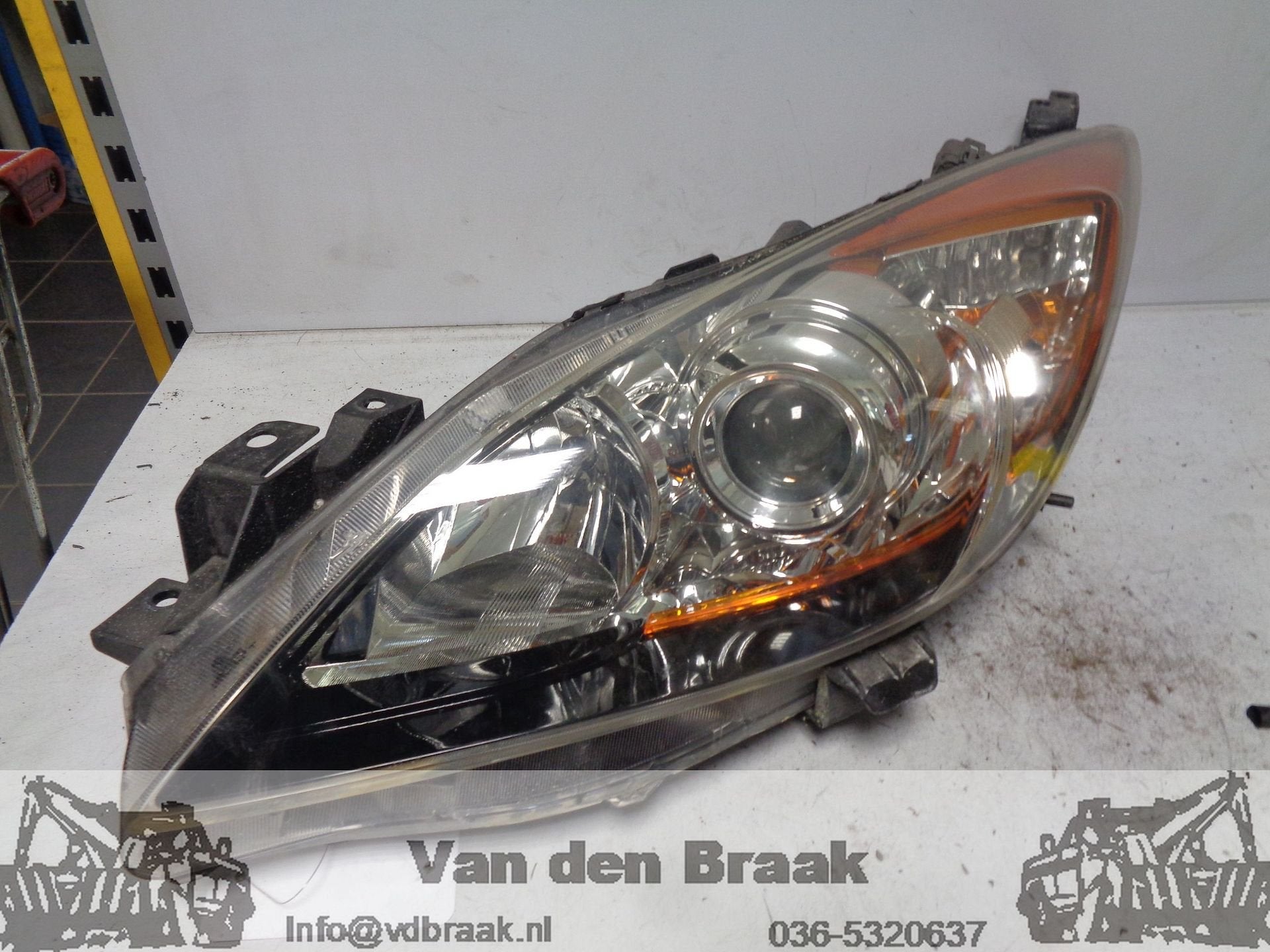 Mazda 3 Hatchback 2009-2013 Koplamp links, Gebruikt, -, Herkomst onderdeel bekend, -