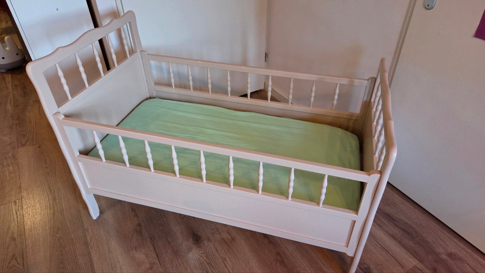 Mooi ledikantje voor peuter, Kinderen en Baby's, Babywiegjes en Ledikanten, Ophalen, Gebruikt, Ledikant