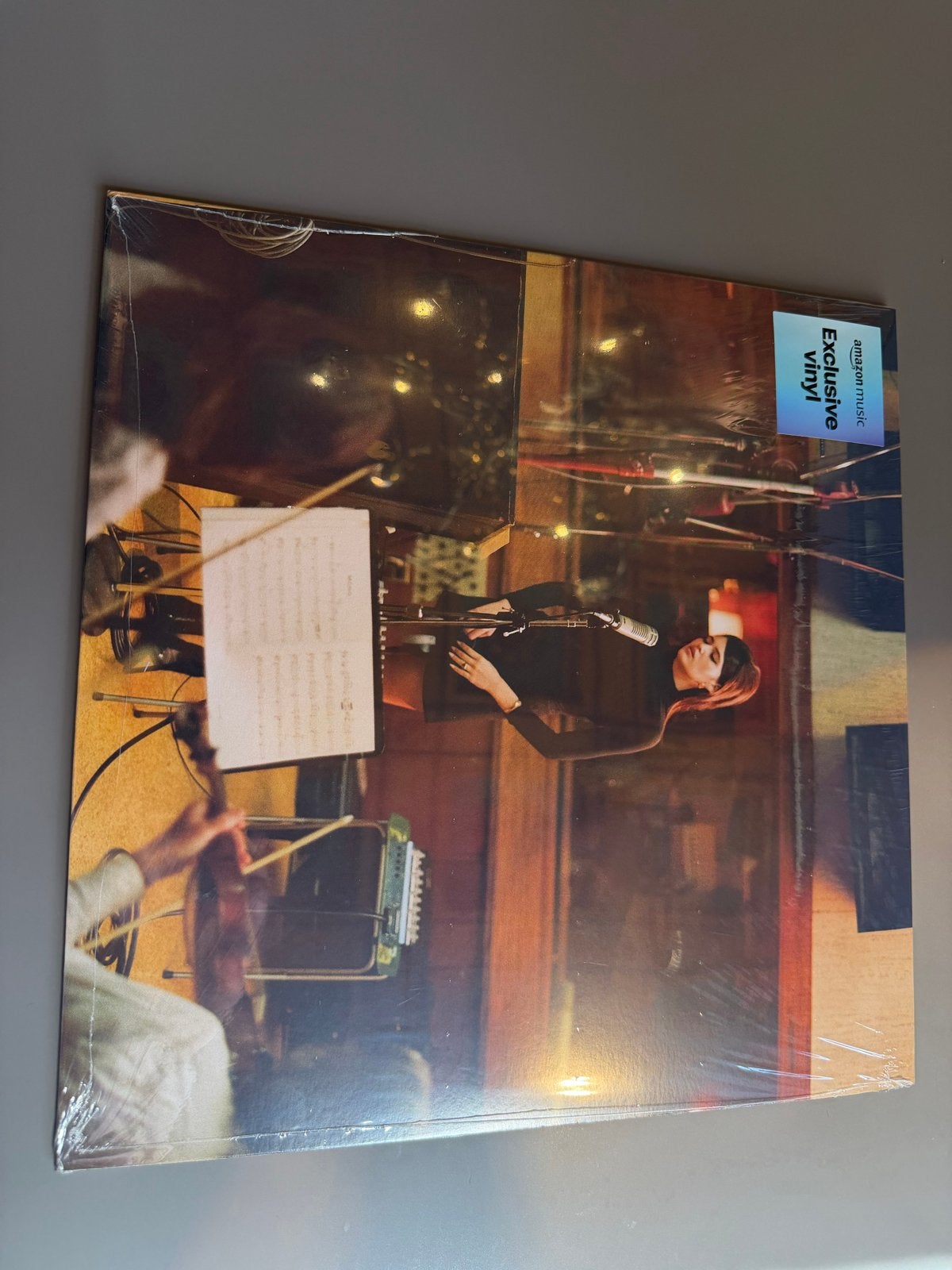 Sienna Spiro - Visitor (Bruin Vinyl), 2 extra songs!, Cd's en Dvd's, Vinyl | Pop, LP, Pop, Colored vinyl, Ophalen of Verzenden