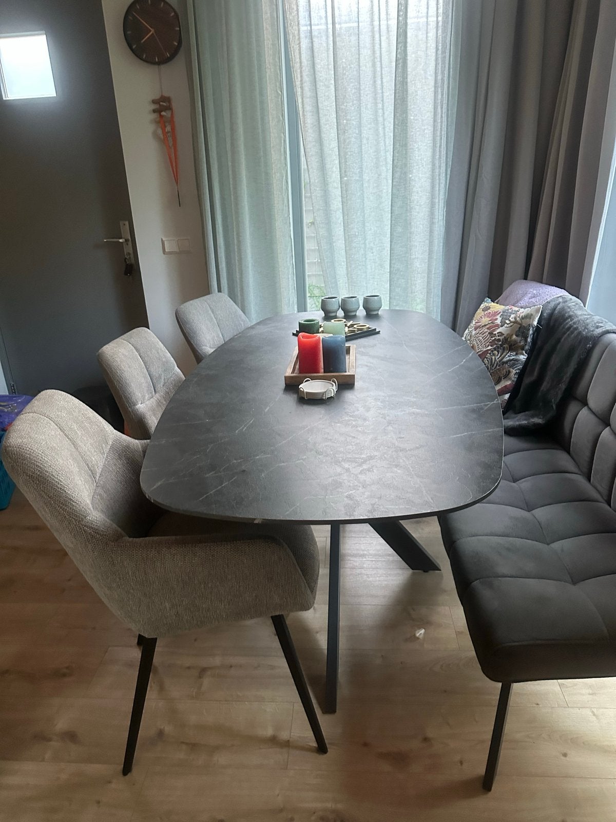 Complete eetkamerset: tafel, eetbank en 3 stoelen, Ophalen, Gebruikt, Minder dan 4 stoelen