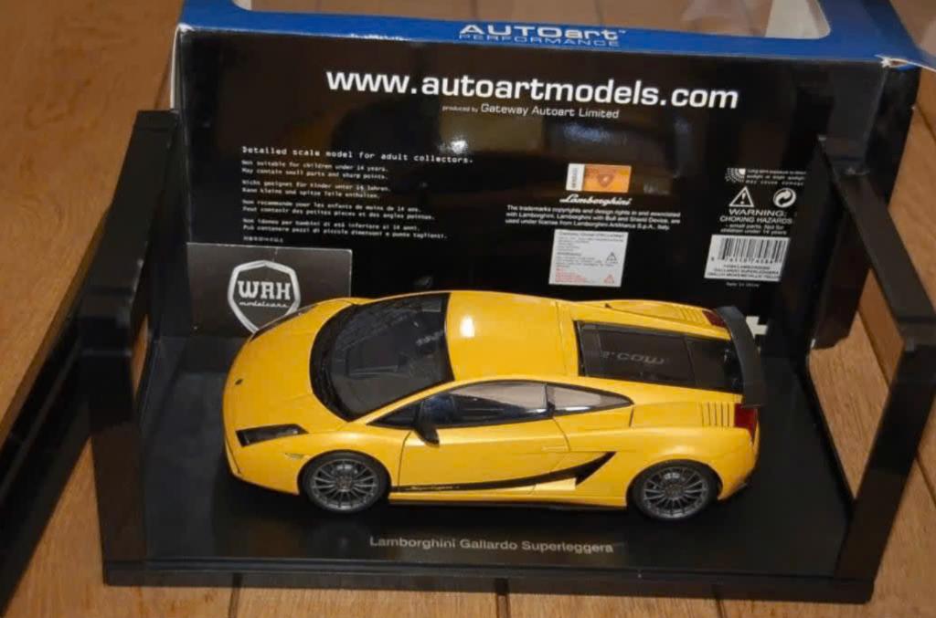 1:18 LAMBORGHINI GALLARDO Superleggera giallo Autoart WRH, Hobby en Vrije tijd, Modelauto's | 1:18, Verzenden, Zo goed als nieuw