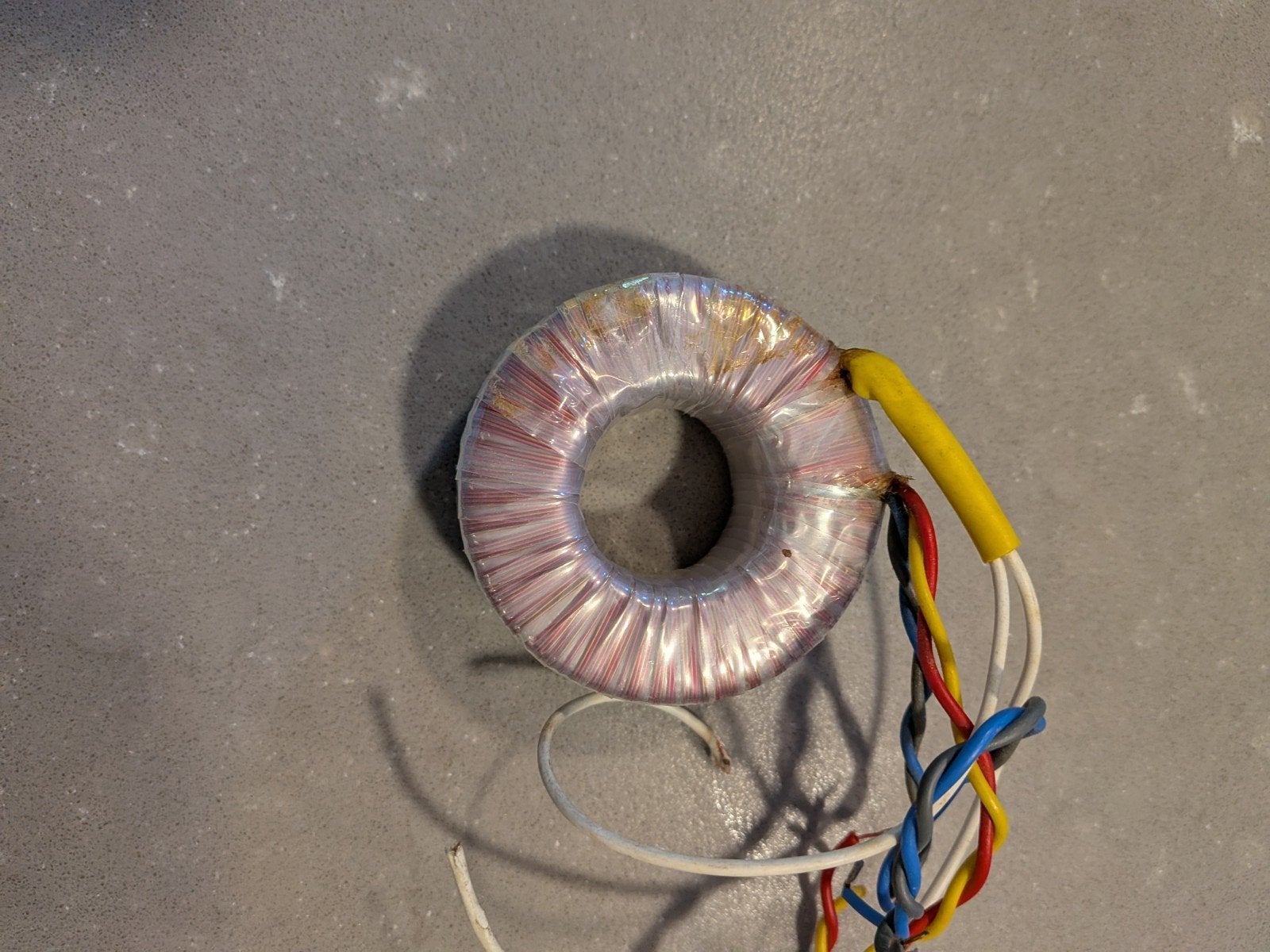 Amplimo ringkerntrafo 230V 2x 6V 15VA 08010, Hobby en Vrije tijd, Ophalen of Verzenden, Gebruikt