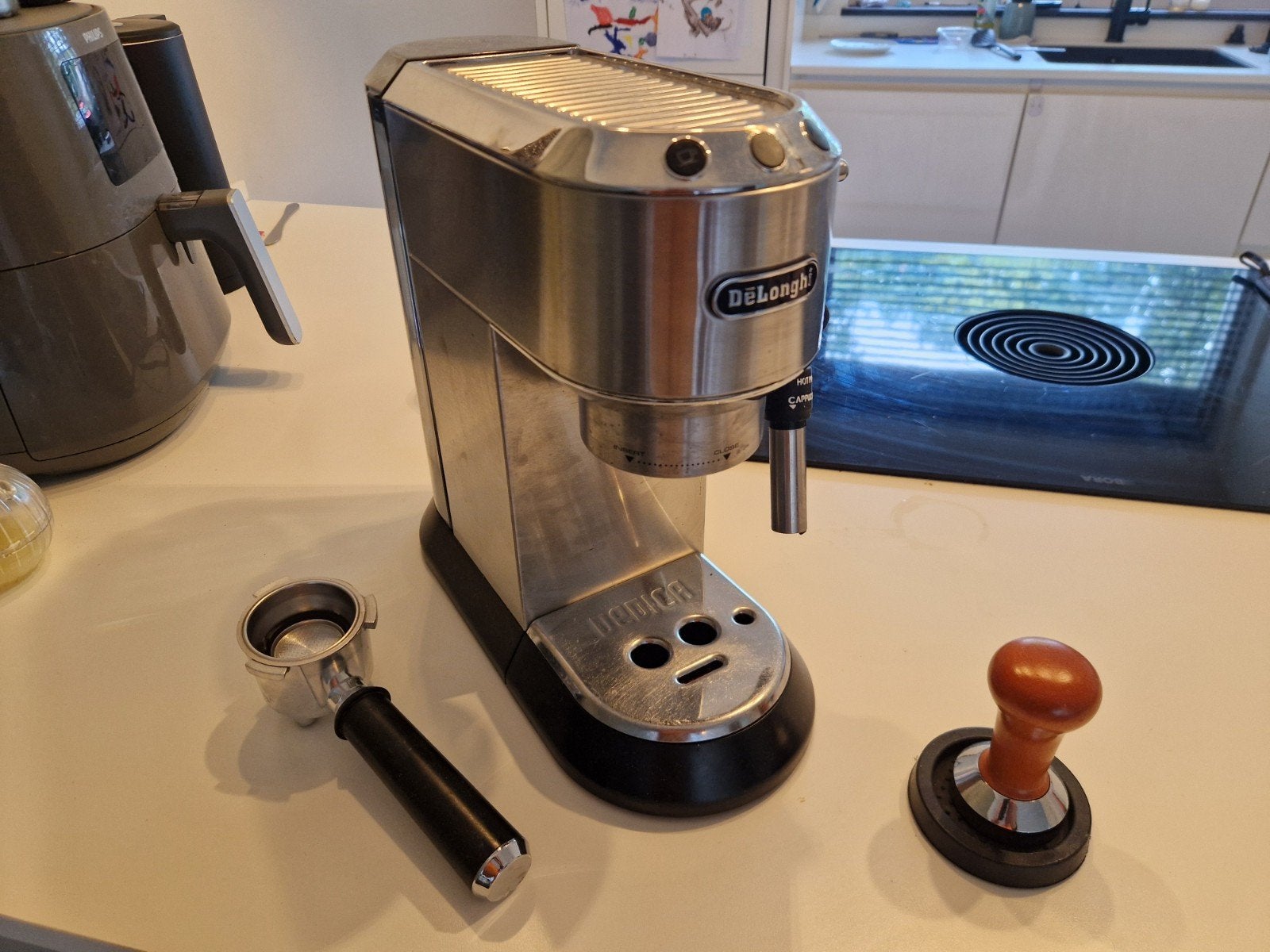 De'Longhi Dedica Style EC685.M Espressomachine, Ophalen, Gebruikt, Espresso apparaat, Gemalen koffie