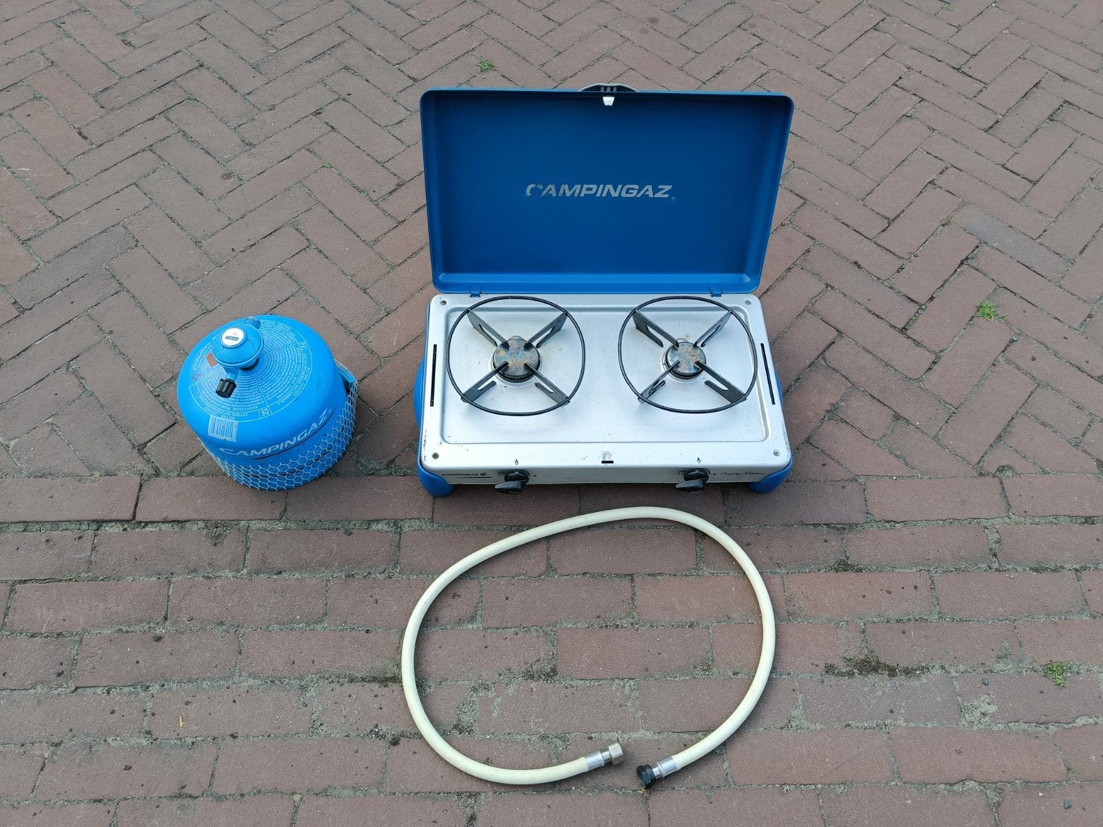Campingaz 2-pits kookstel met gasfles en slang, Ophalen, Gebruikt