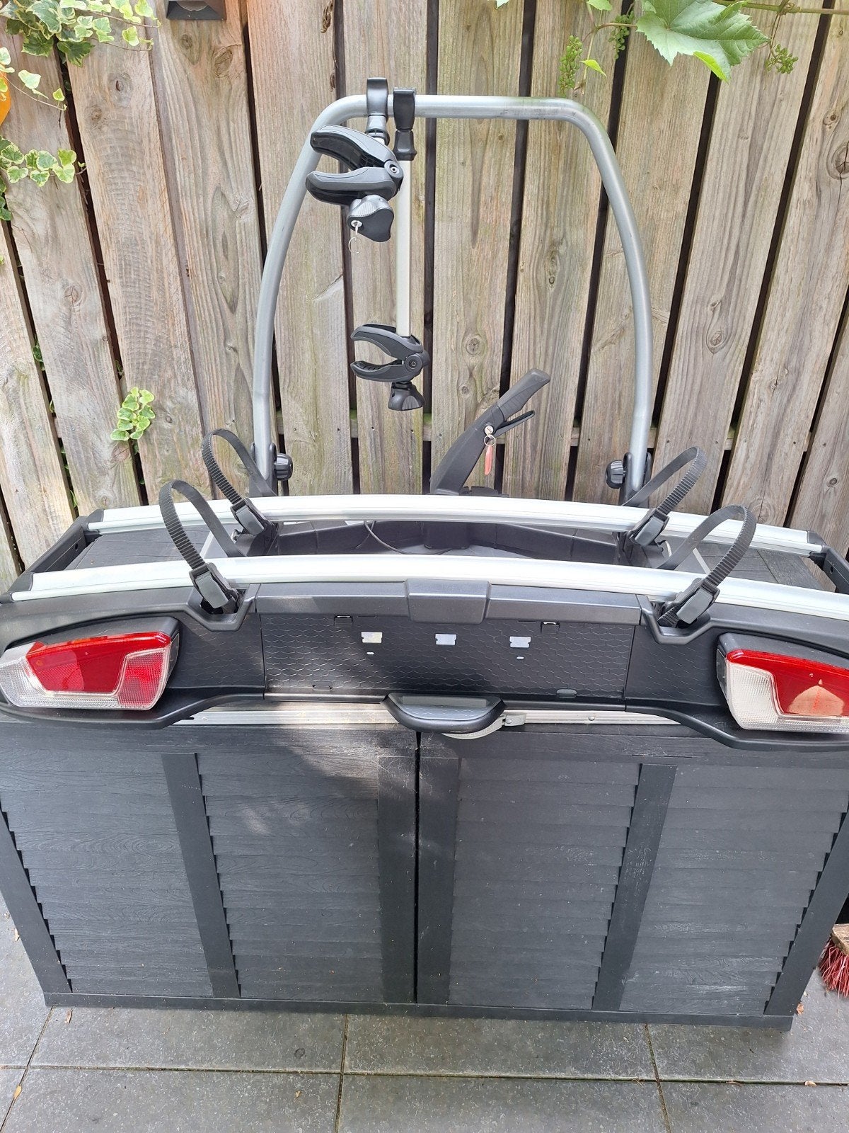 Thule VeloSpace 2701 (938) fietsendrager voor 2 e-bikes, Auto diversen, Fietsendragers, Ophalen, Zo goed als nieuw, 2 fietsen