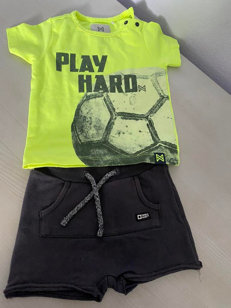 2 shirtjes Koko Noko en broekje van Tumble ‘N Dry,maat 68., Ophalen of Verzenden, Zo goed als nieuw, Jongetje, Setje