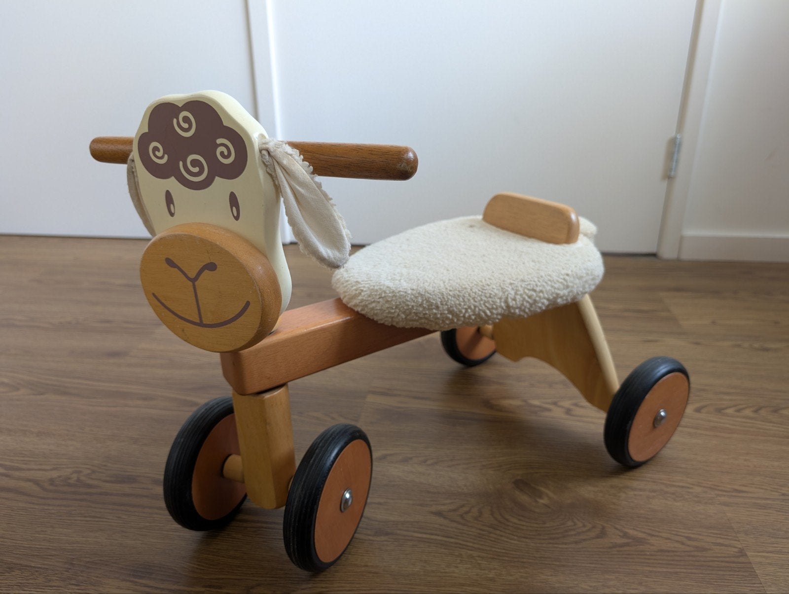 I'm Toy houten driewieler/ loopfiets schaap vanaf 2 jaar, Ophalen, Gebruikt, Loopfiets