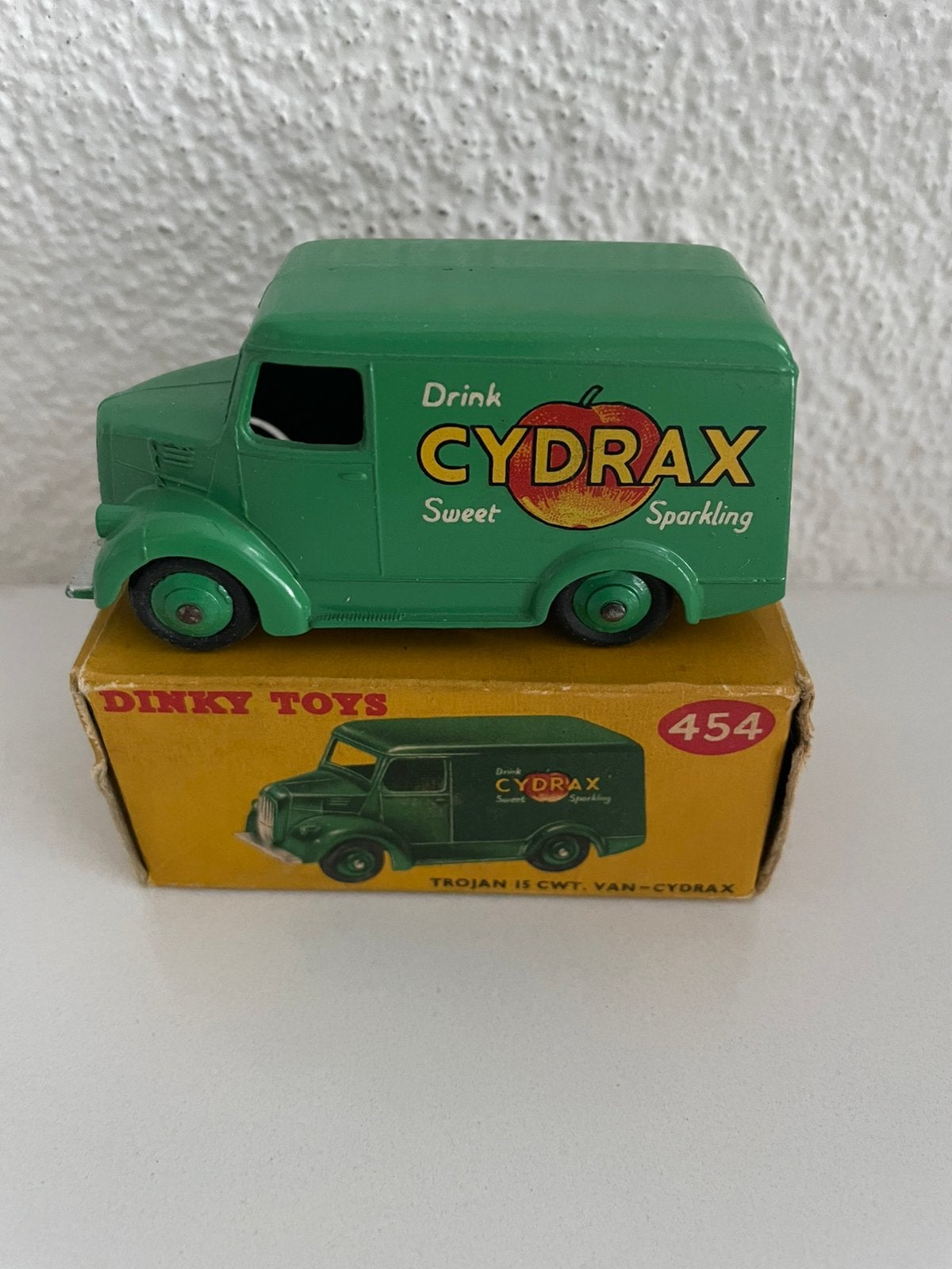 Originele Dinky Toys 1:43 Trojan Van 454 Cydrax + doos MINT, Hobby en Vrije tijd, Ophalen of Verzenden, Nieuw, Auto, Dinky Toys