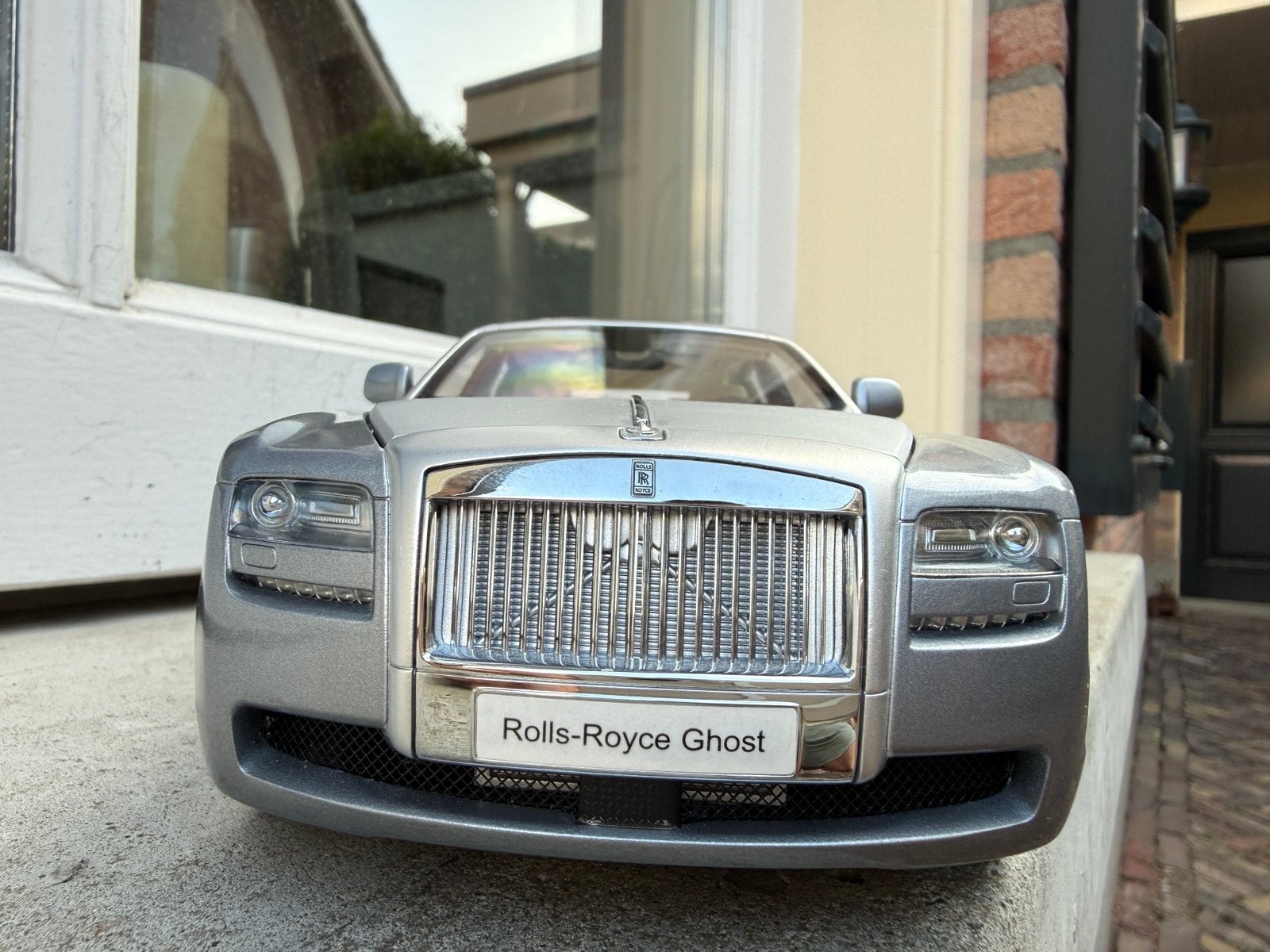 1:18 Rolls-Royce Ghost Jubilee Silver Kyosho No.08801S, Kyosho, Auto, Ophalen of Verzenden, Zo goed als nieuw