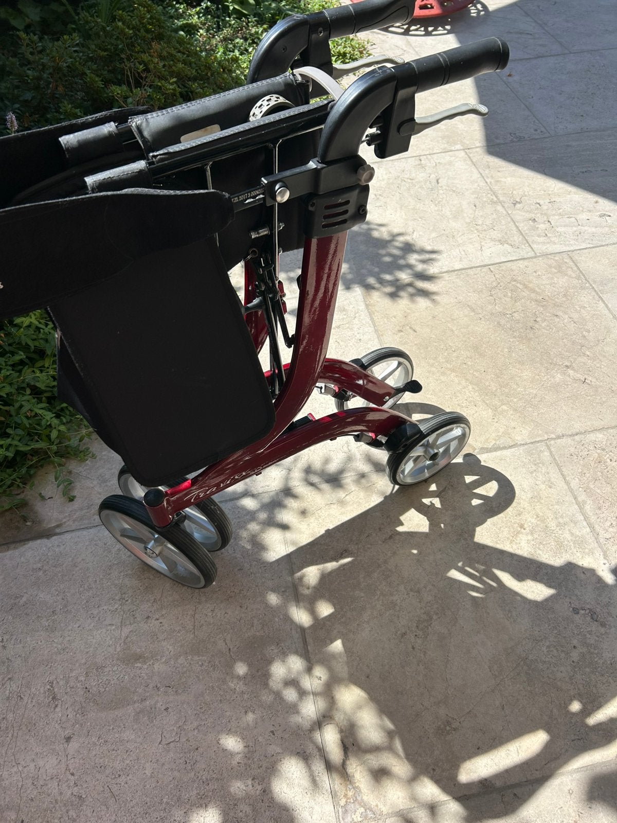 Travixx rood rollator medioint maat M, Ophalen, Opvouwbaar