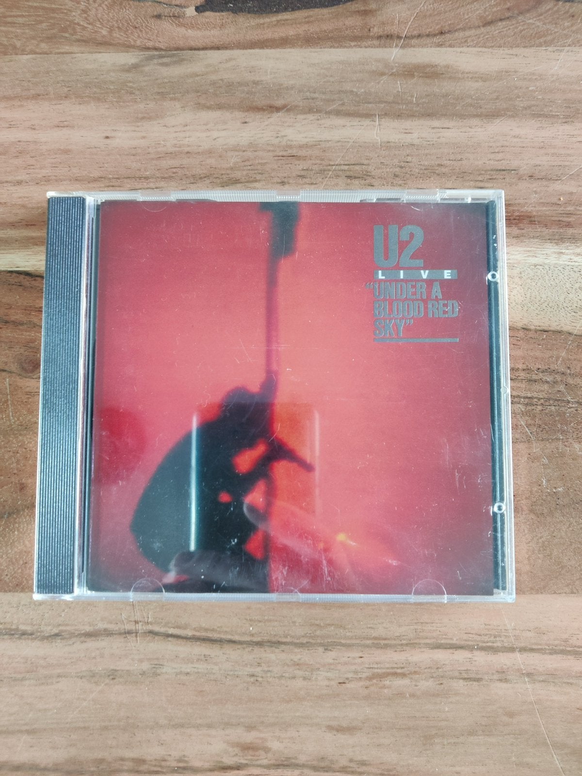 Cd U2 under a blood red sky, Ophalen of Verzenden, Zo goed als nieuw, Poprock