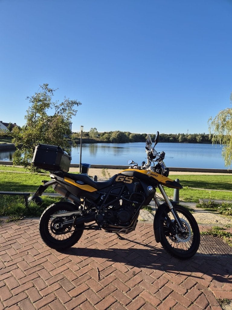 BMW F800GS 2008 | 75k km | Akrapovič | Crash Bars | Top Box, Motoren, 2 cilinders, Handvatverwarming, Motorrijbewijs A, Gebruikt