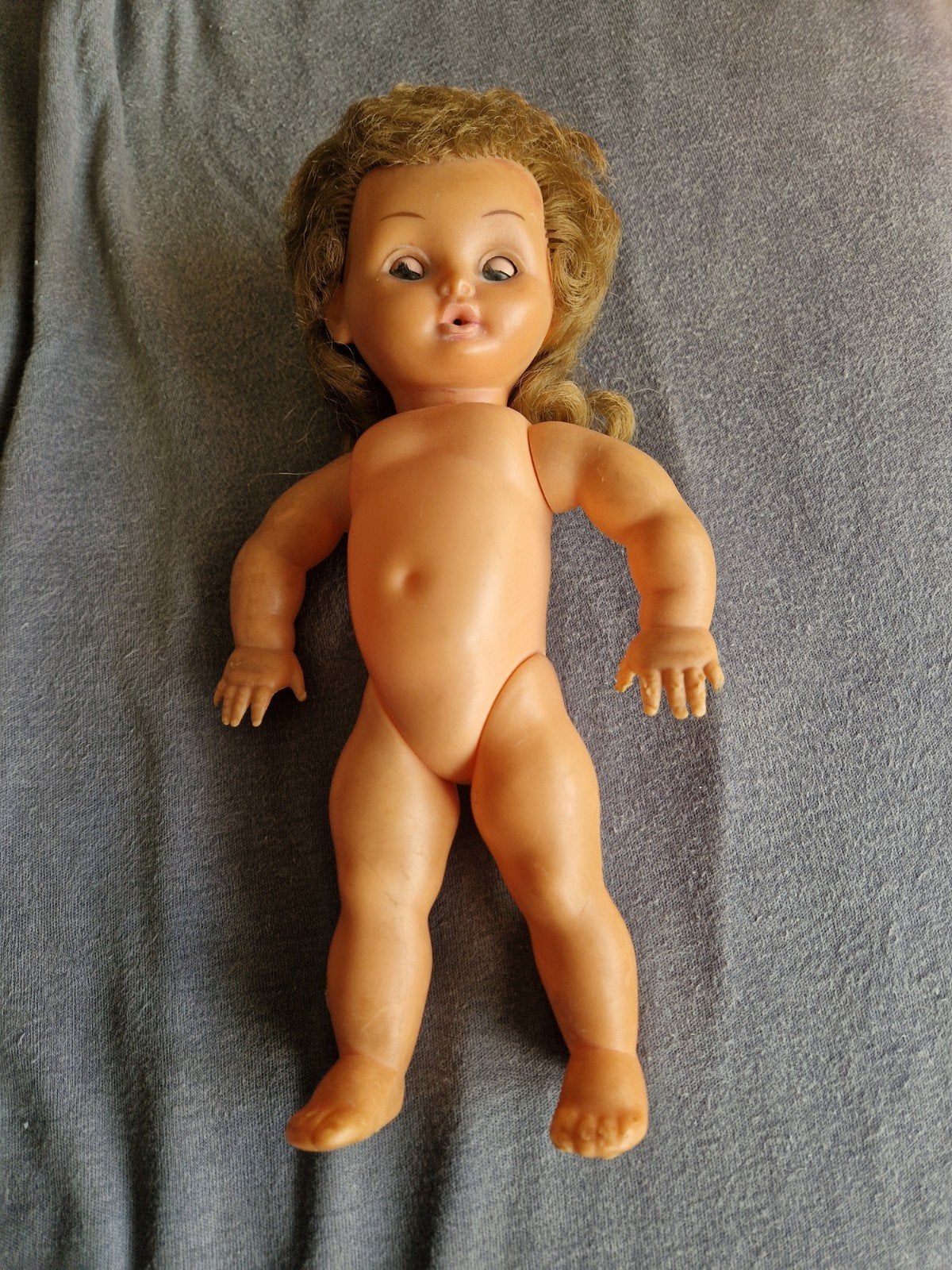 Vintage Babypop "Bella" met slaapogen, Ophalen of Verzenden, Gebruikt, Babypop