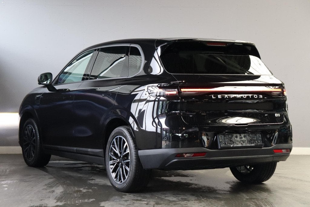 Leapmotor B10 Design Hybrid EV 18.8 kWh / VOORRAAD / Snel le, Auto's, Leapmotor, 12 maanden, Achterwielaandrijving, Euro 6, 4 cilinders