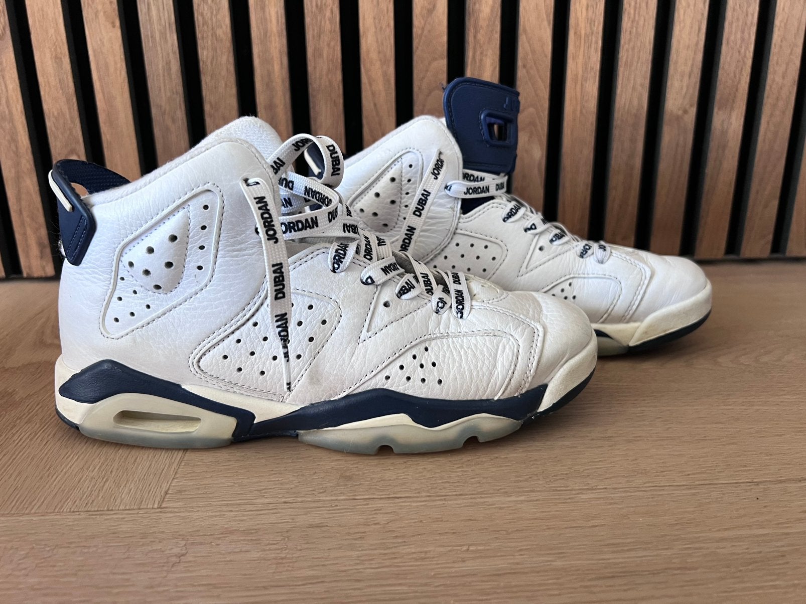 Nike air Jordan 6, Ophalen of Verzenden, Zo goed als nieuw, Schoenen