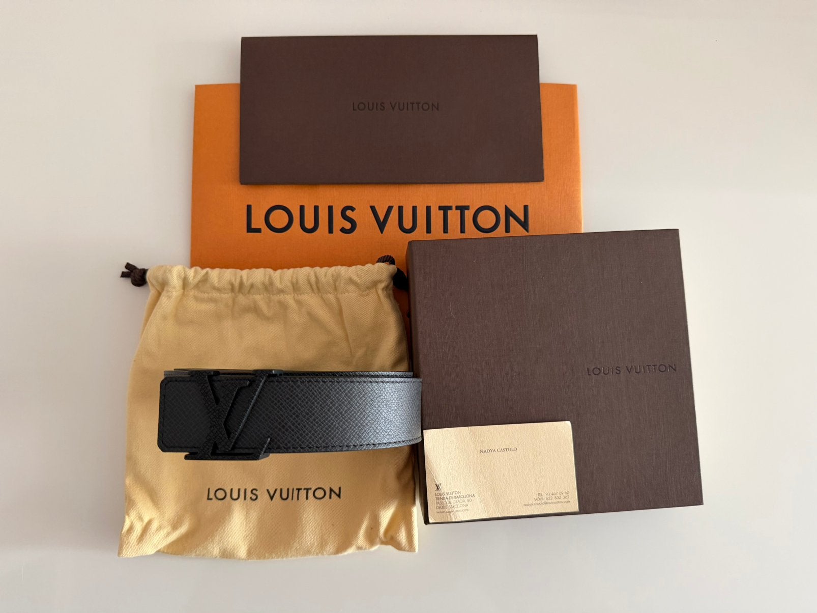 Louis Vuitton riem Taiga Ardoise (maat 90), Kleding | Heren, Riemen en Ceinturen, Ophalen, Nieuw, Minder dan 95 cm, Riem of Ceintuur