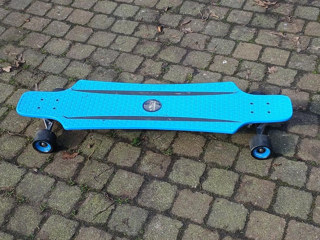 Blauw Hudora Longboard - Zo goed als nieuw!, Sport en Fitness, Skateboarden, Ophalen of Verzenden, Zo goed als nieuw, Skateboard