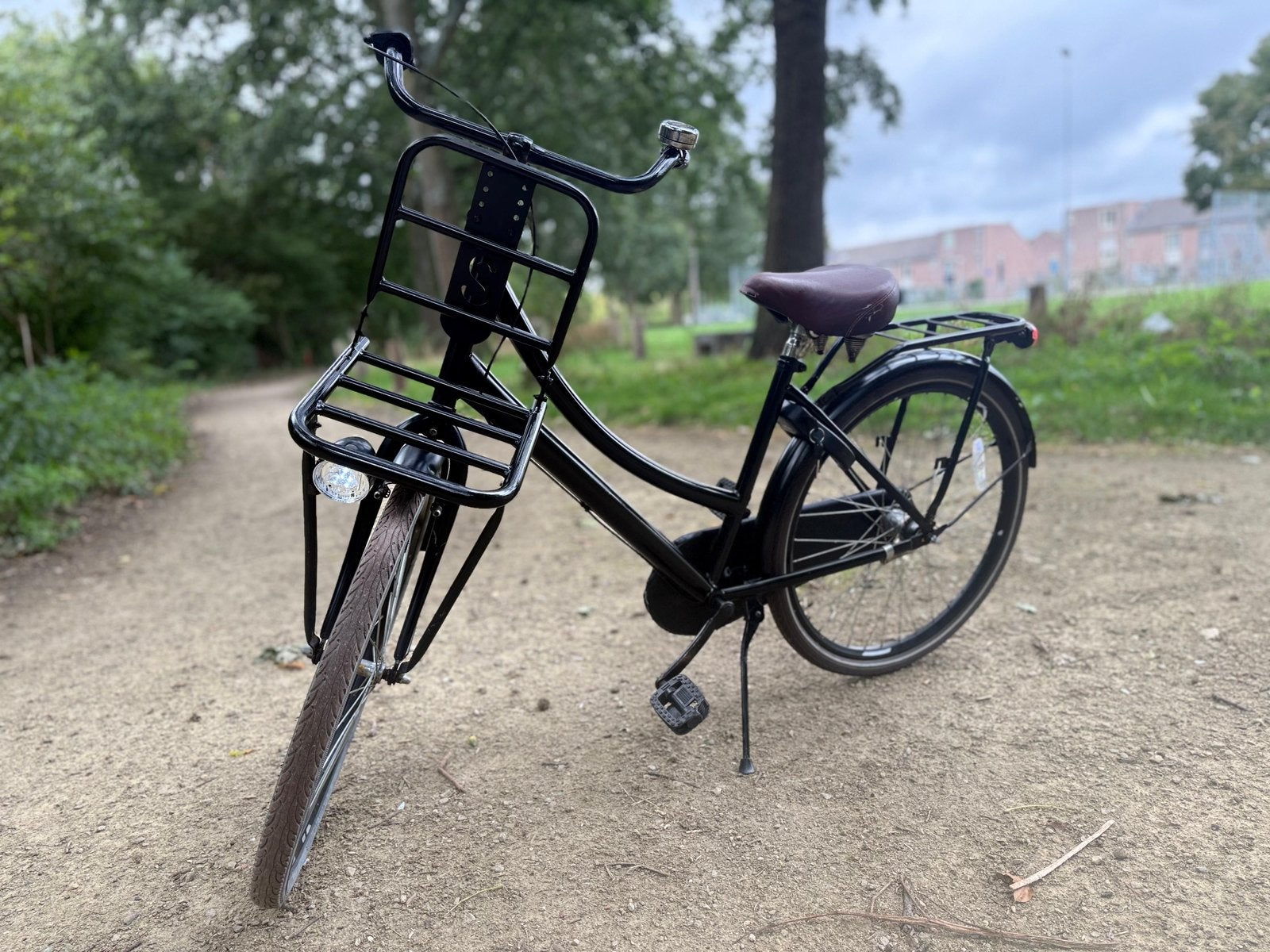 Zwarte Omafiets, Fietsen en Brommers, Fietsen | Meisjes, Ophalen, Zo goed als nieuw, 24 inch, Versnellingen
