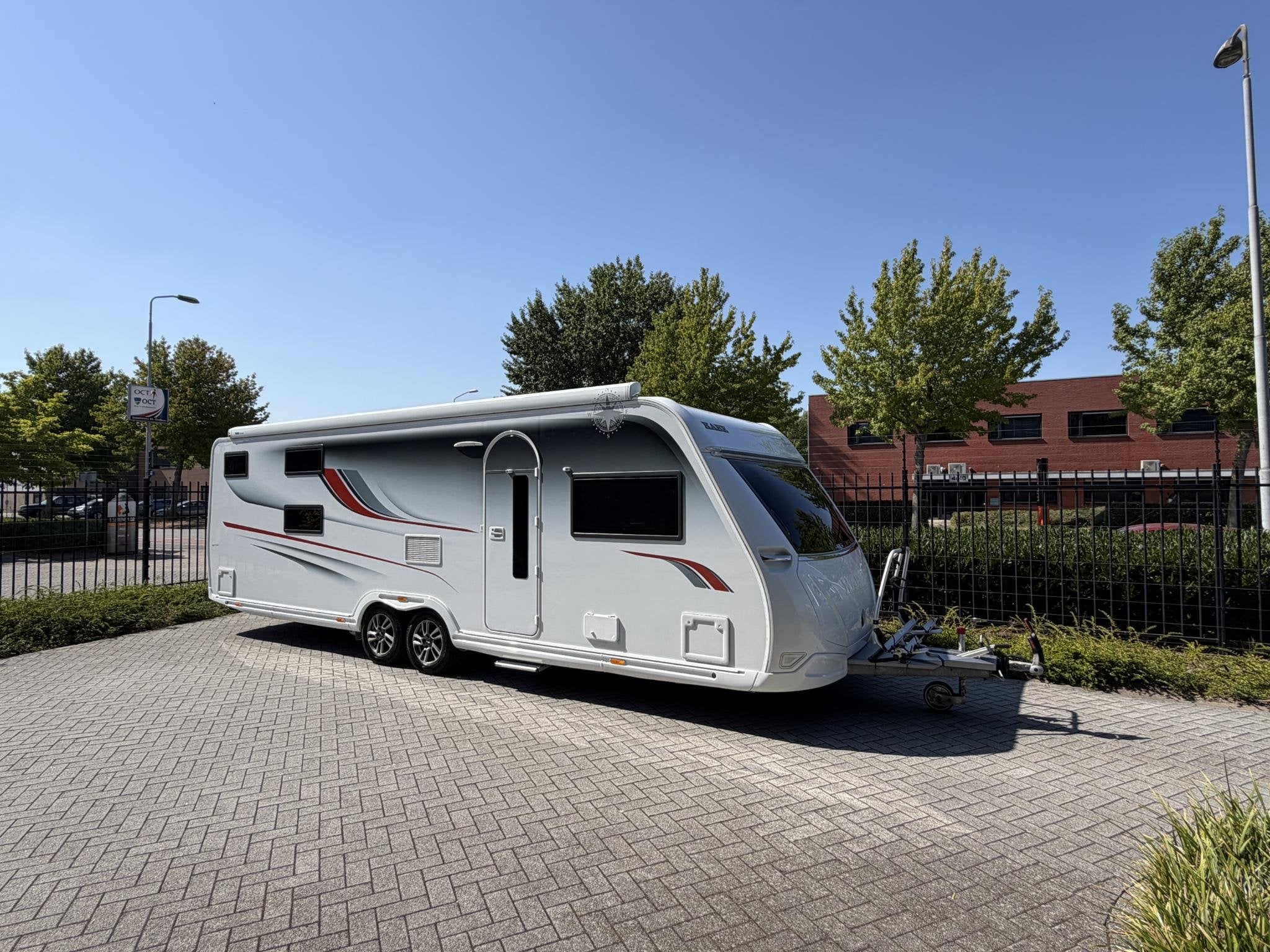 Kabe Imperial 780 tdl ks Kabe Imperial 780 tdl ks |AL-KO mov, Caravans en Kamperen, Box 14
561 06   Tenhult, SE, Kabe@kabe.se