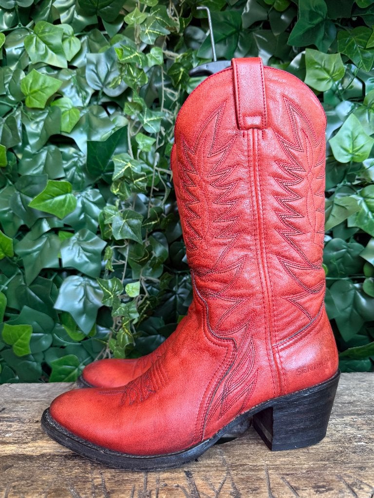 zo goed als nieuw prachtige laarzen van Sendra maat 40