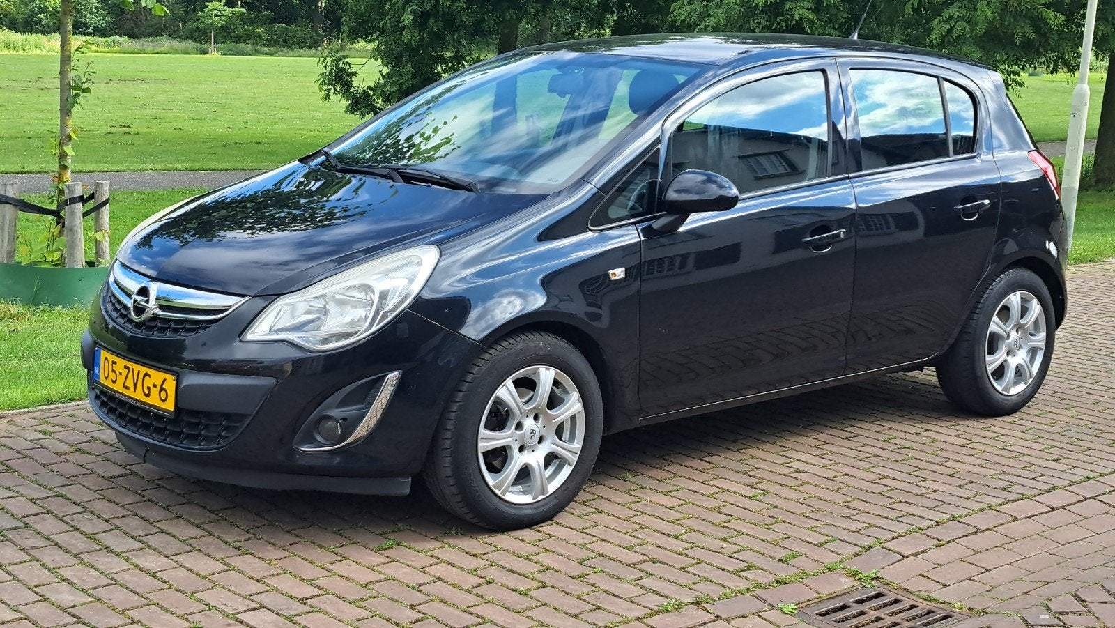 T.k. Corsa 1.2 16V 5D Cosmo '13 APK 3-'27, airco, cruise c., Auto's, Voorwielaandrijving, 1063 kg, 4 cilinders, 1229 cc