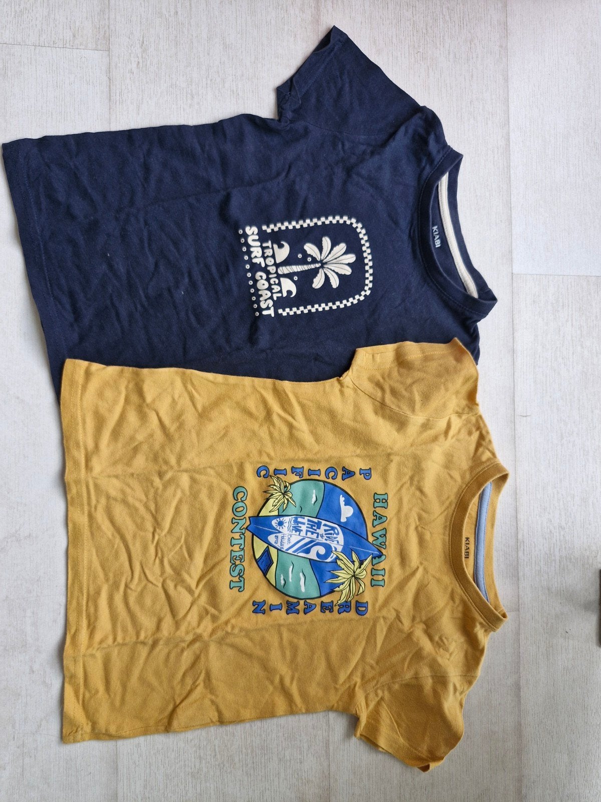 2 Kiabi T-shirts, katoen, maat 4 jaar (98-107cm), Kinderen en Baby's, Kinderkleding | Maat 104, Kiabi, Jongen of Meisje, Ophalen of Verzenden