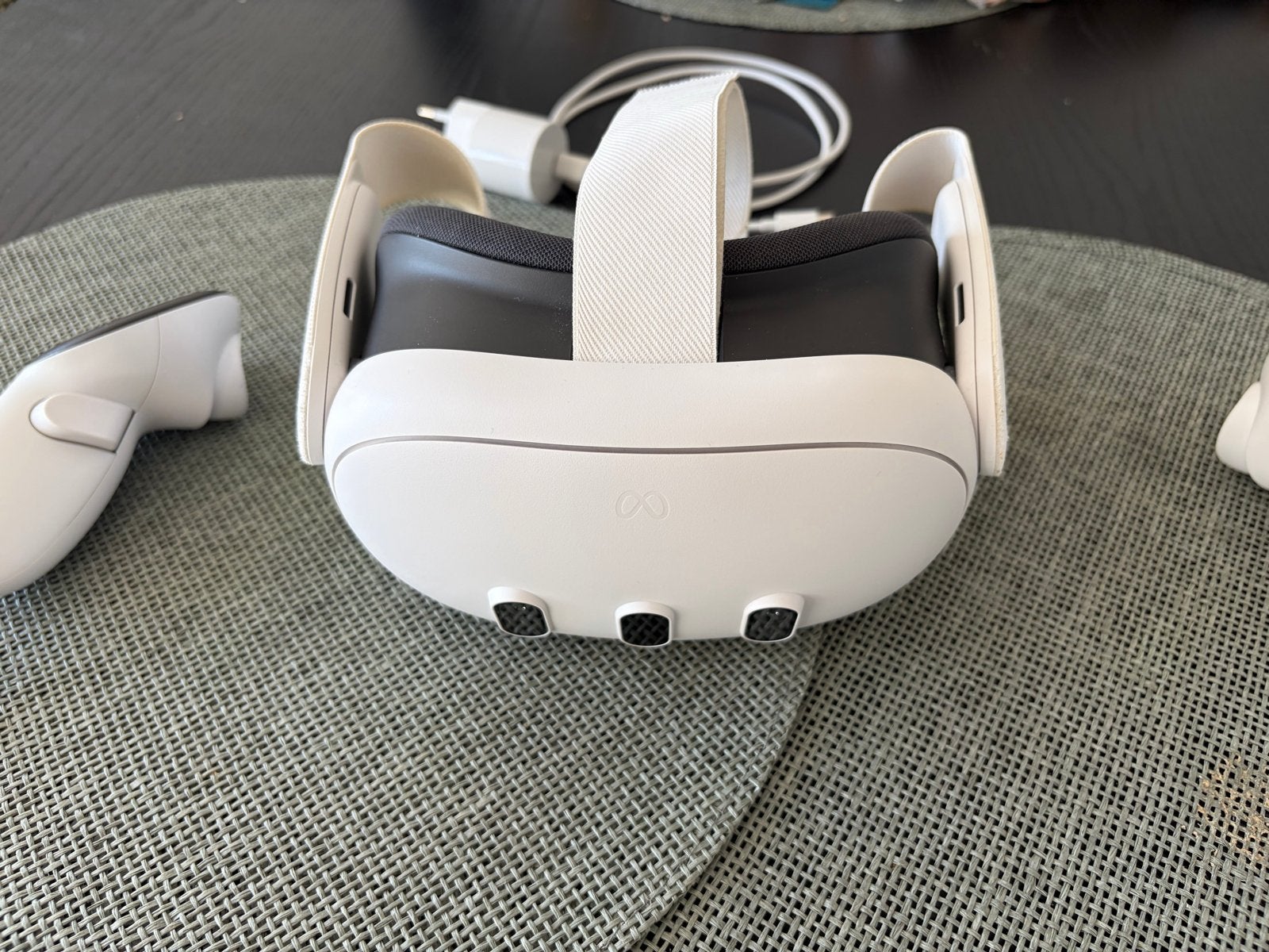 Meta Quest 3 128 GB VR-headset met controllers, Spelcomputers en Games, Virtual Reality, Verzenden, Zo goed als nieuw, VR-bril