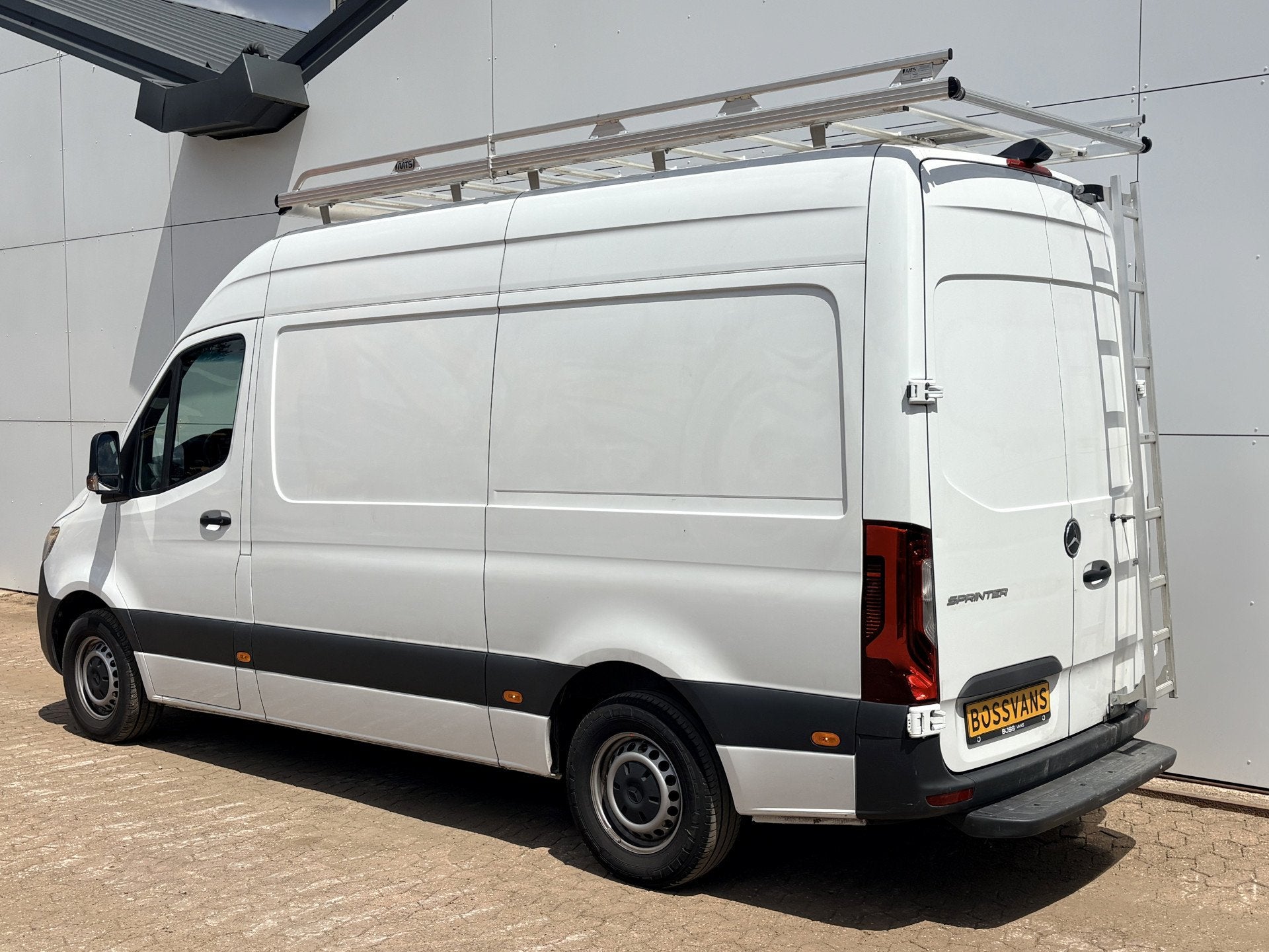 Mercedes-Benz Sprinter 315 1.9 CDI L2H2 Imperiaal LED Climat, Gebruikt, Zwart, 4 cilinders, Wit