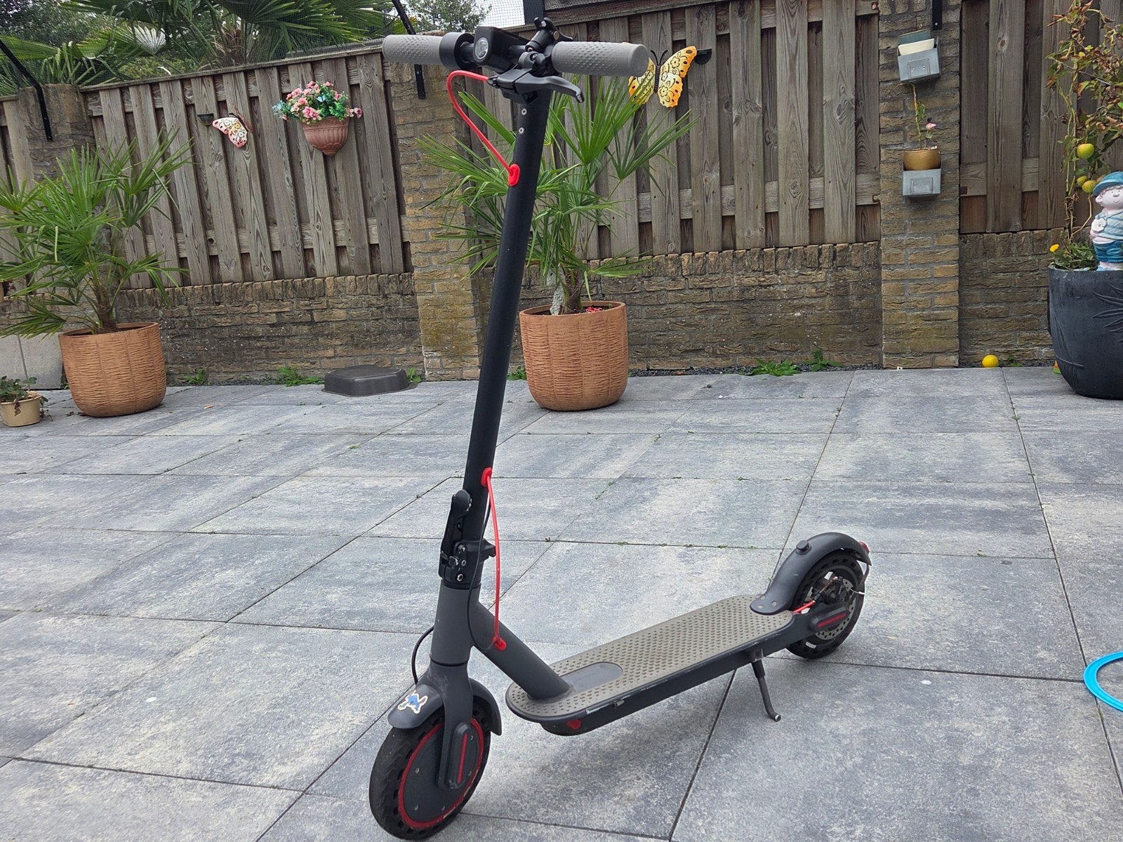 Elektrische step met oplader - Werkt nog goed!, Ophalen, Gebruikt, Elektrische step (E-scooter), Onbekend