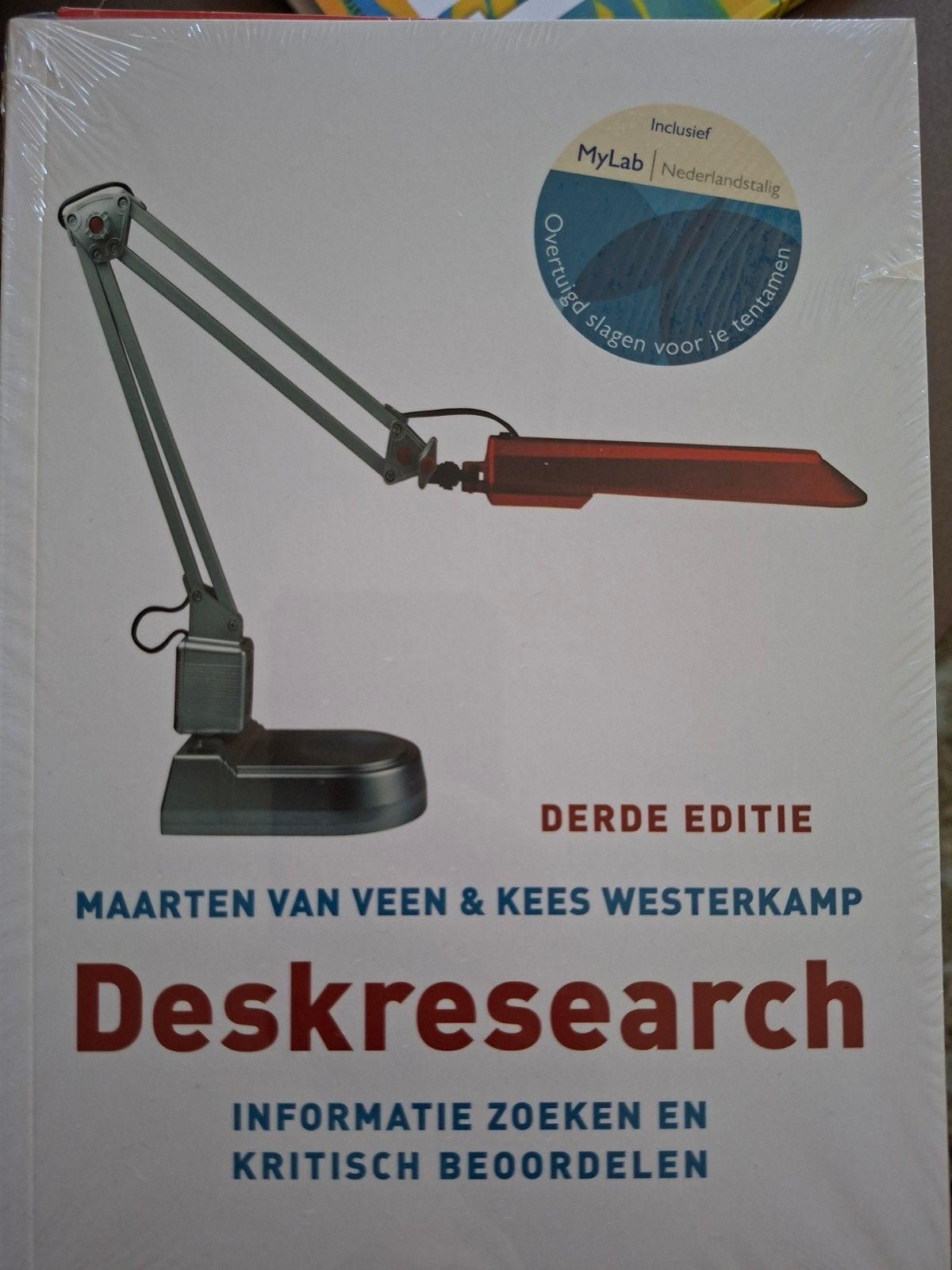 Deskresearch - Maarten van Veen, Ophalen of Verzenden, Zo goed als nieuw, Maarten van Ven; Kees Westerkamp, Nederlands