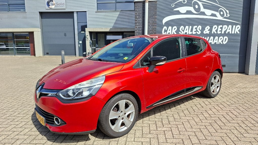 Renault Clio Energy TCe 90pk S&S / Cruise Control /Bluetooth, Voorwielaandrijving, Stof, 40 €/maand, Zwart