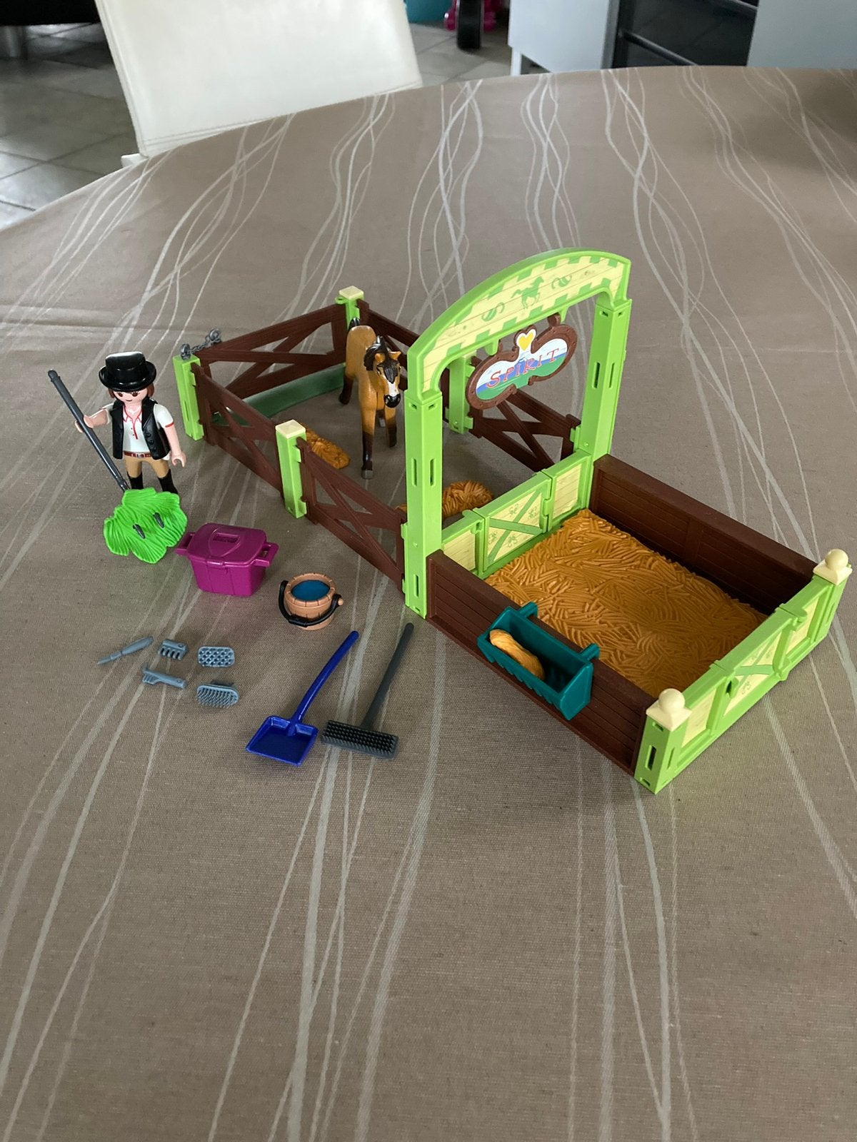 Playmobil paardenbox., Ophalen of Verzenden, Zo goed als nieuw