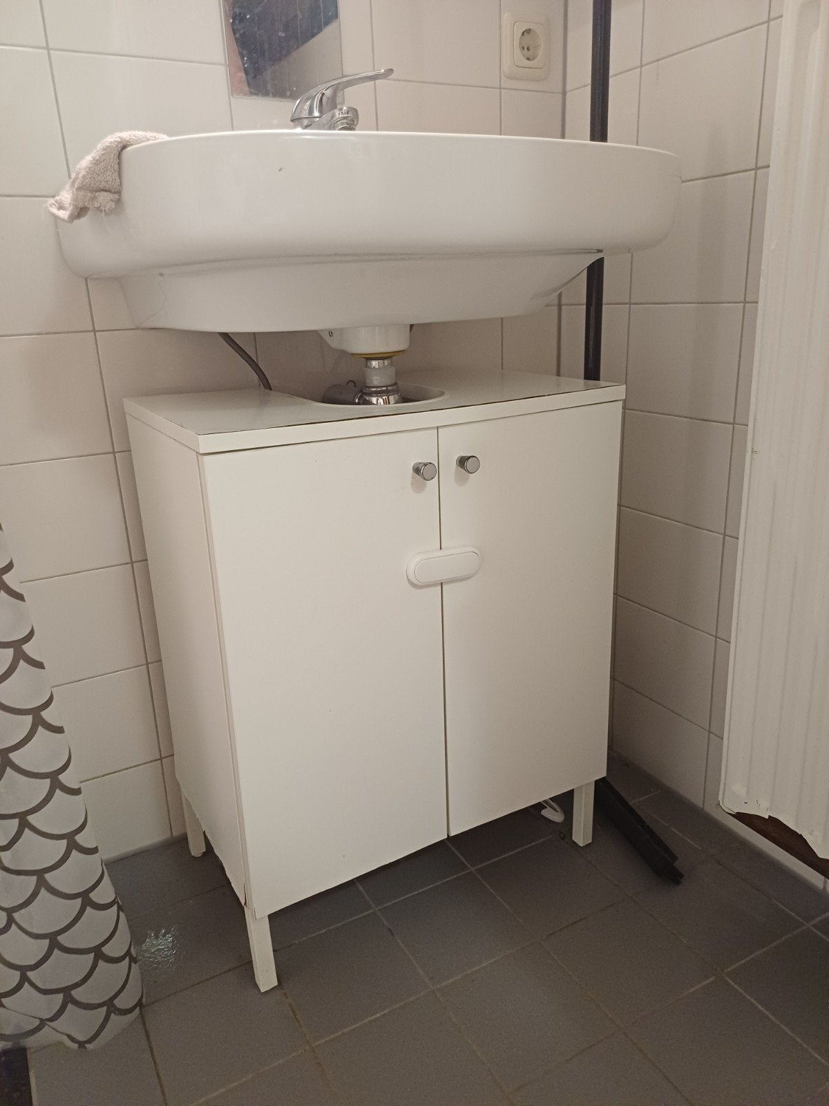 Badkamer kastje, Ophalen, (Half)hoge kast, 50 tot 100 cm, Minder dan 100 cm