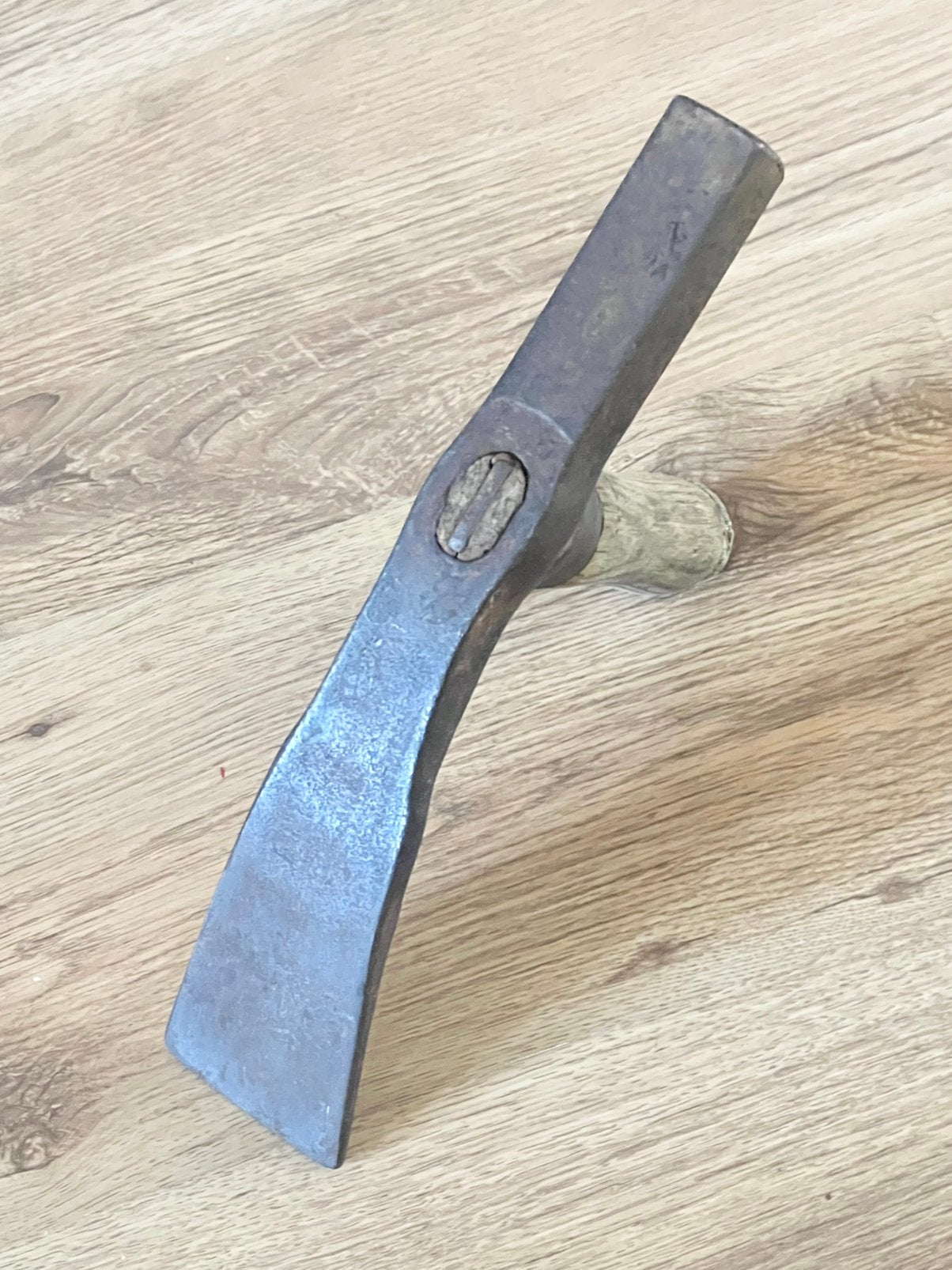 Straat Maker Oude houten bijl met metalen kop, Ophalen of Verzenden
