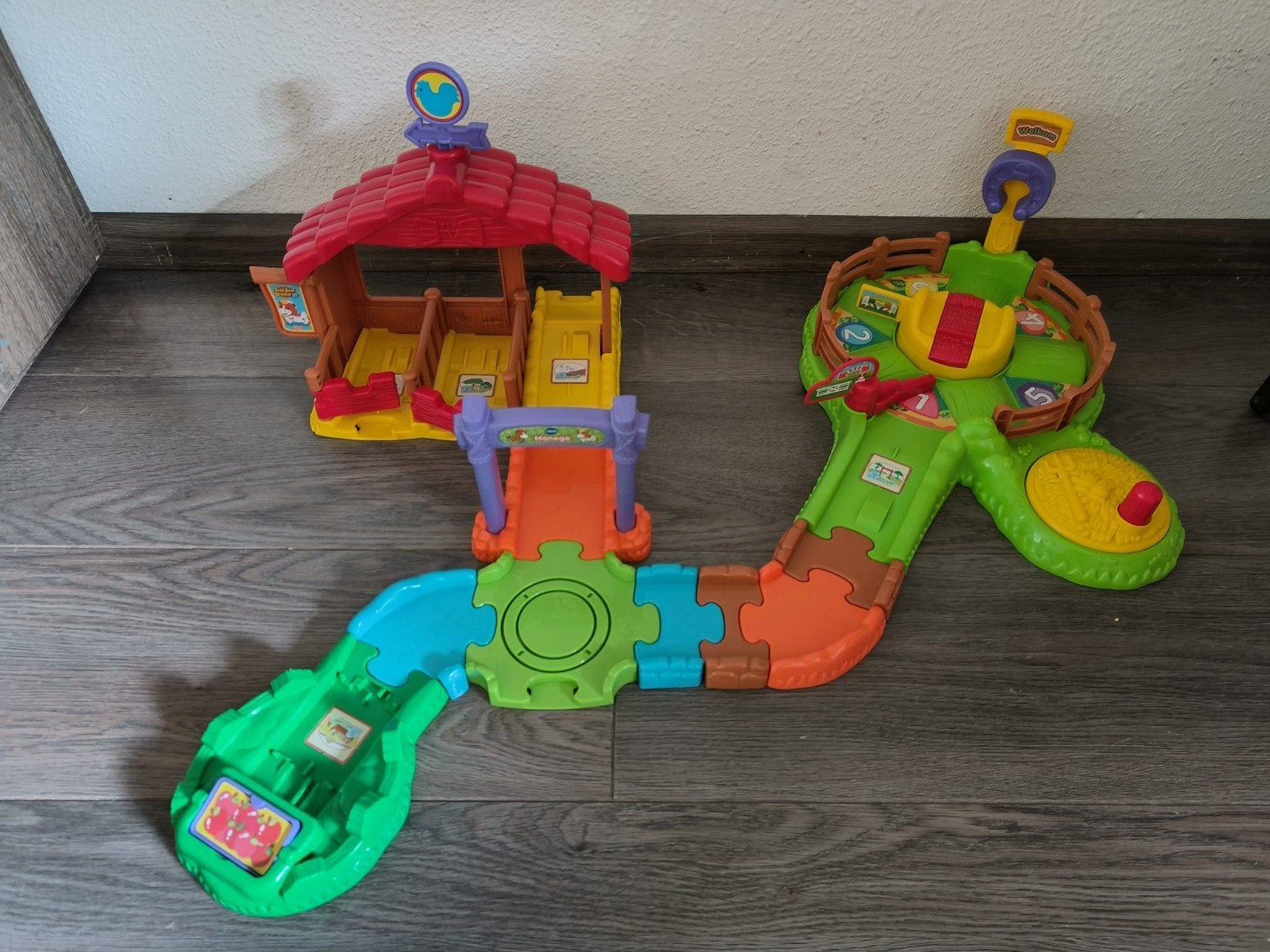 🐴 Zoef Zoef Dieren, de stal / manege 🐴, Kinderen en Baby's, Speelgoed | Vtech, Ophalen of Verzenden, Zo goed als nieuw, 2 tot 4 jaar