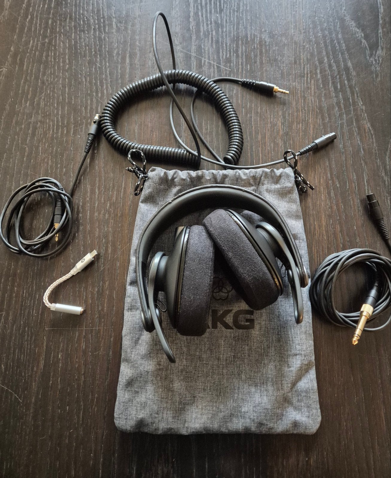 AKG K371 Studio hoofdtelefoon
