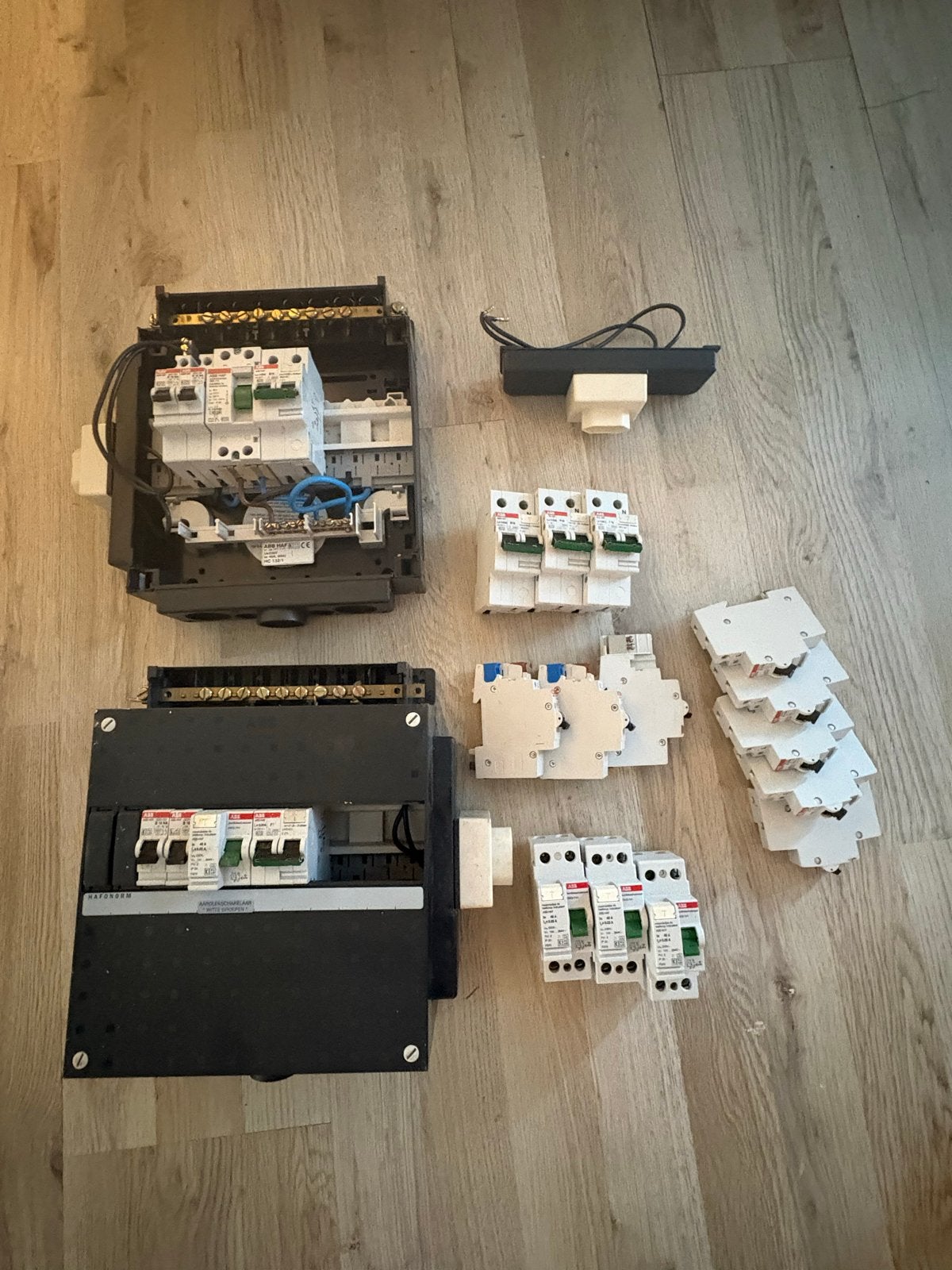 ABB Groepenkast en diverse installatieautomaten, Doe-het-zelf en Verbouw, Elektra en Kabels, Verzenden, Gebruikt, ABB, Groepenkast