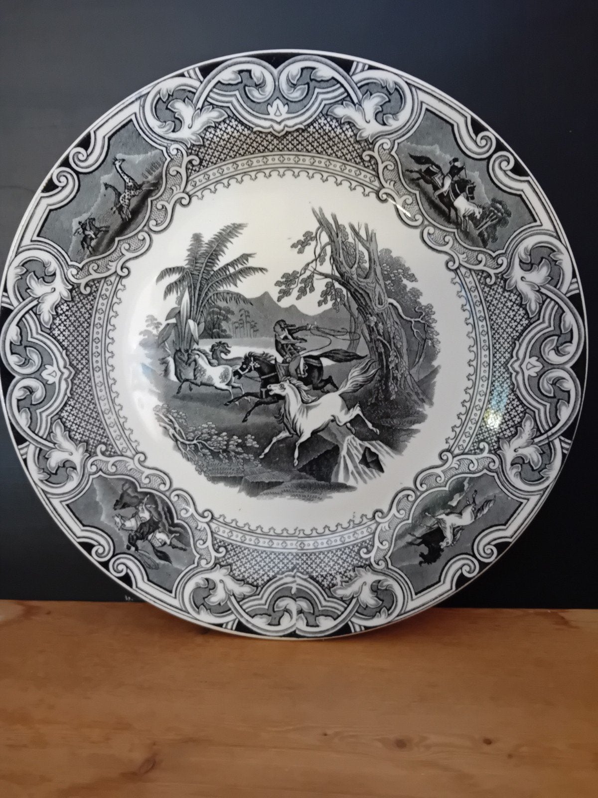 Lasso bord van Petrus Ragout, Antiek en Kunst, Ophalen