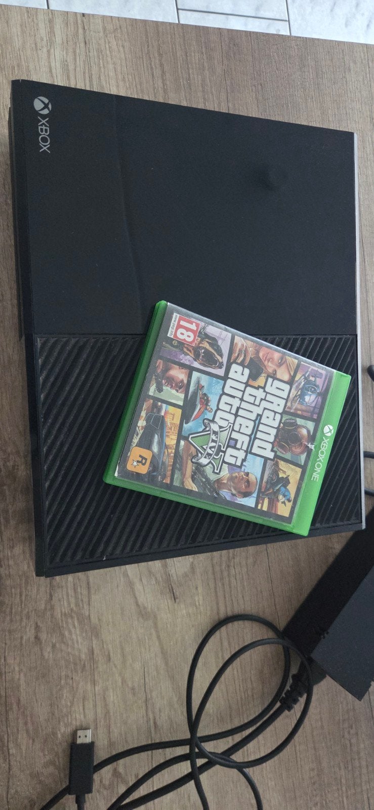Xbox One met Grand Theft Auto V, Avontuur en Actie, Online, Gebruikt, Vanaf 18 jaar
